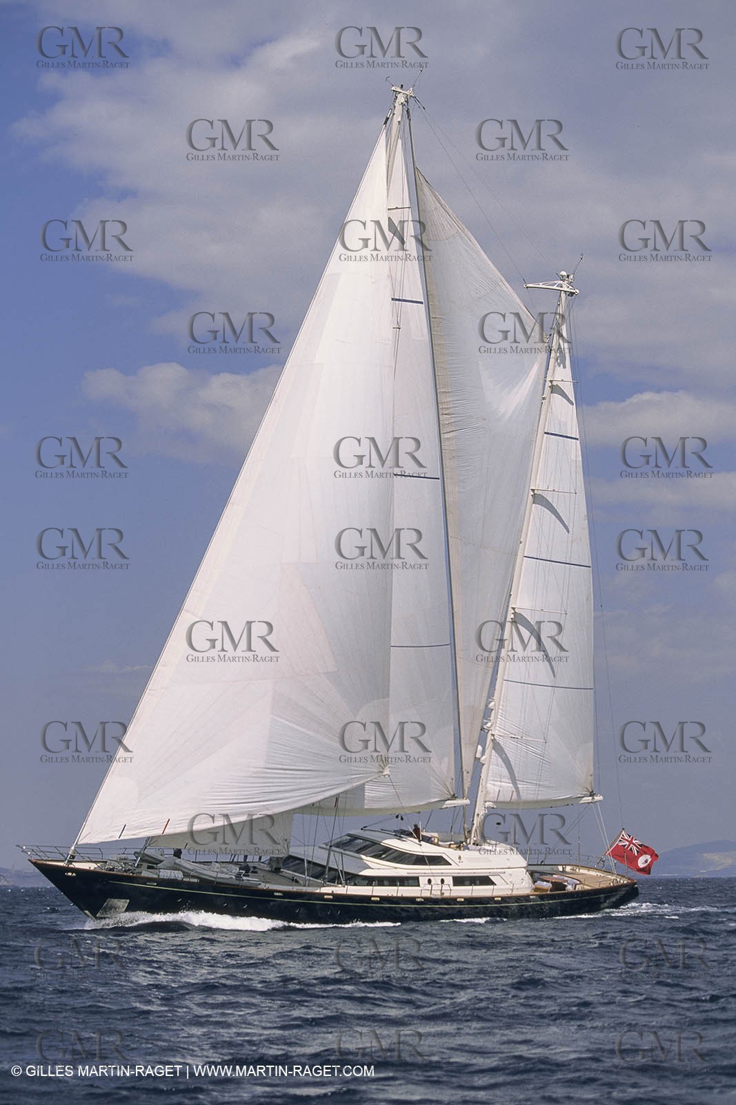 Sailing, Cruising, Super yachts, Perrini Navi, Legacy