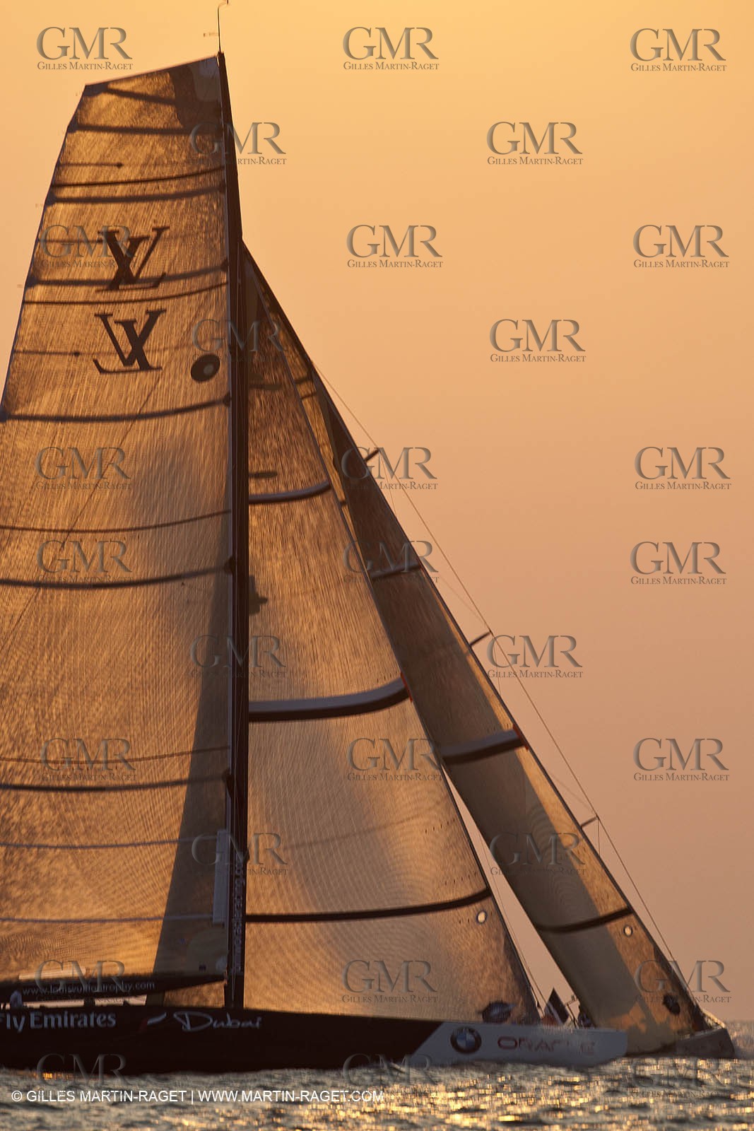 14 11 2010 - Dubai (UAE) - Dubai Louis Vuitton Trophy -  BMW ORACLE Racing - Training - Race Day 1