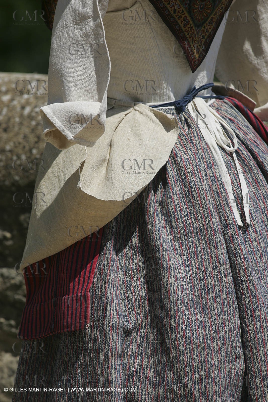 May 2004 - La Tour d'Aigues (FRA, 84) - Old costumes for women of the South exhibition