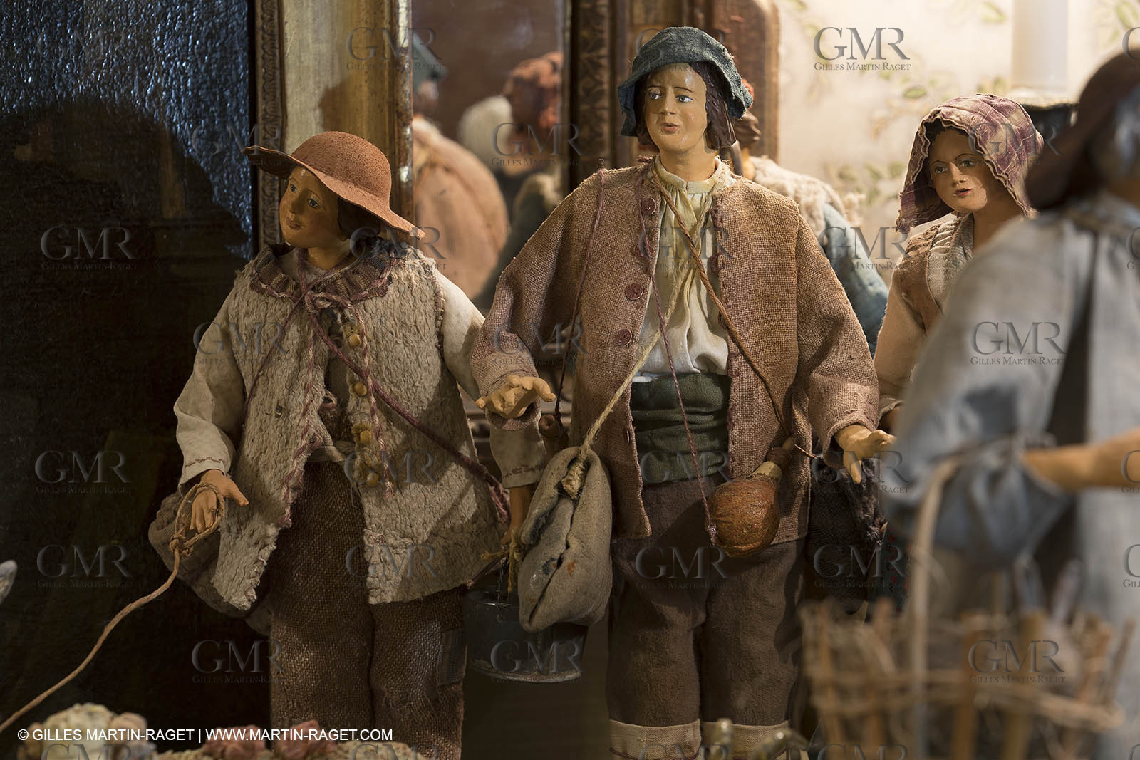 27 01 2018; L'isle sur Sorgue (FRA; 84); Les antiquaires; Crèche et santons de Jean-Jacques Bourgeois