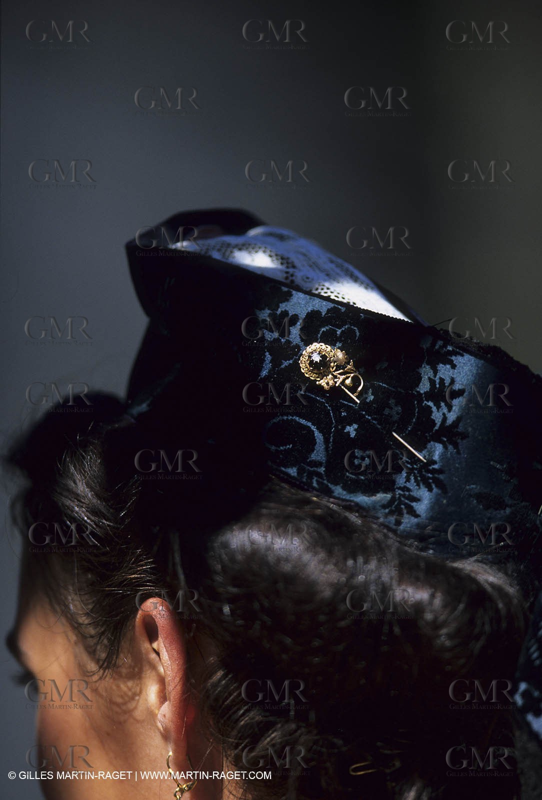 Women of Arles in traditional costume