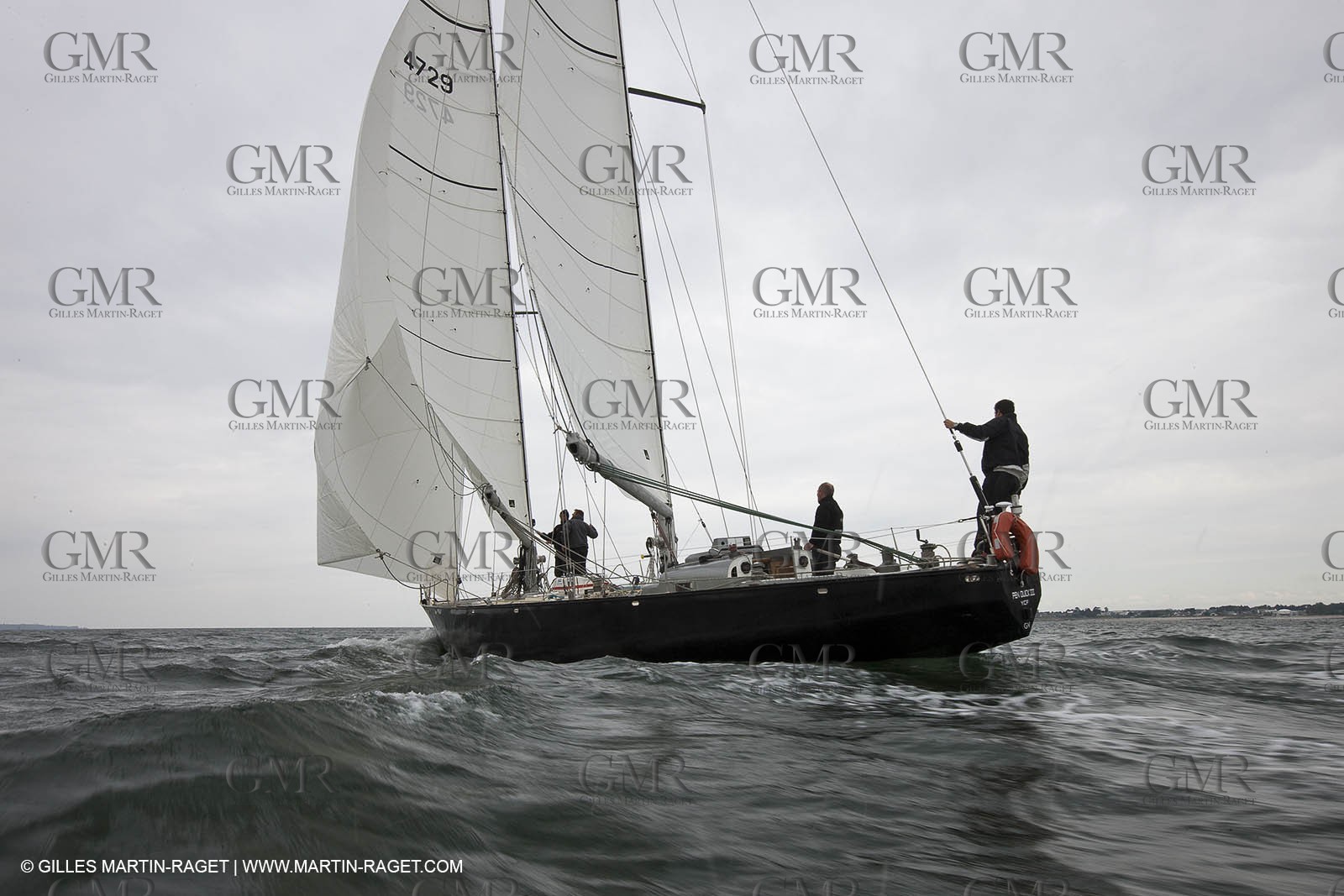 19 05 2010- Lorent- (FRA,56)  -  Pen Duick III