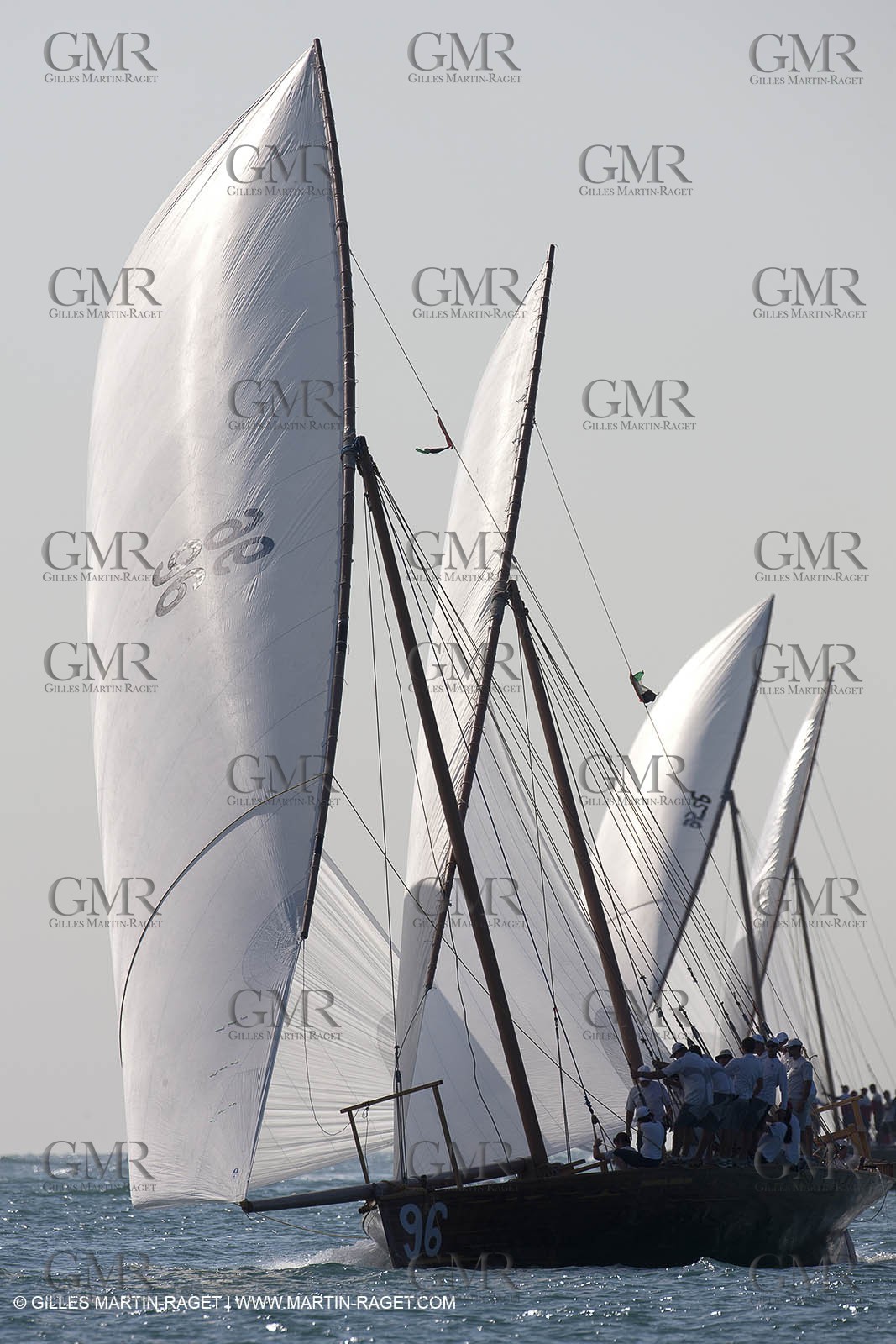 20 11 2010 - Dubai (UAE) - Dubai Louis Vuitton Trophy - Traditionnal dhow races for competing teams