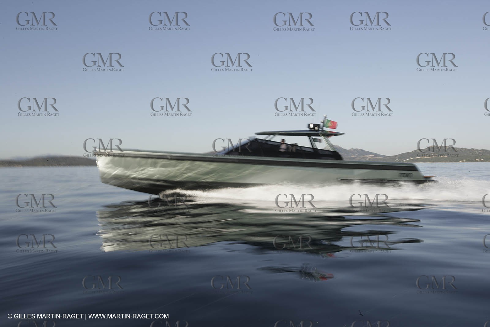 16 07 2007 - Portisco (Italie, Sardaigne) - Wally Power 47, 2007 version