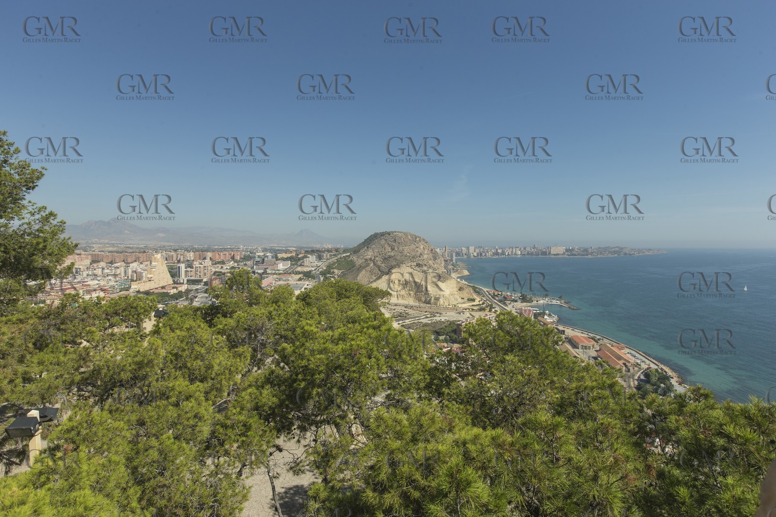 09 10 2014, Alicante (ESP), Volvo Ocean Race 2014-15, Team Alvimedica
