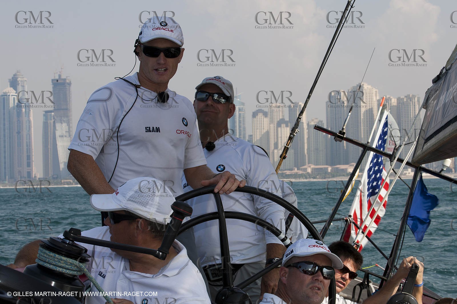 14 11 2010 - Dubai (UAE) - Dubai Louis Vuitton Trophy -  BMW ORACLE Racing - Training - Onboard Vs All 4 one