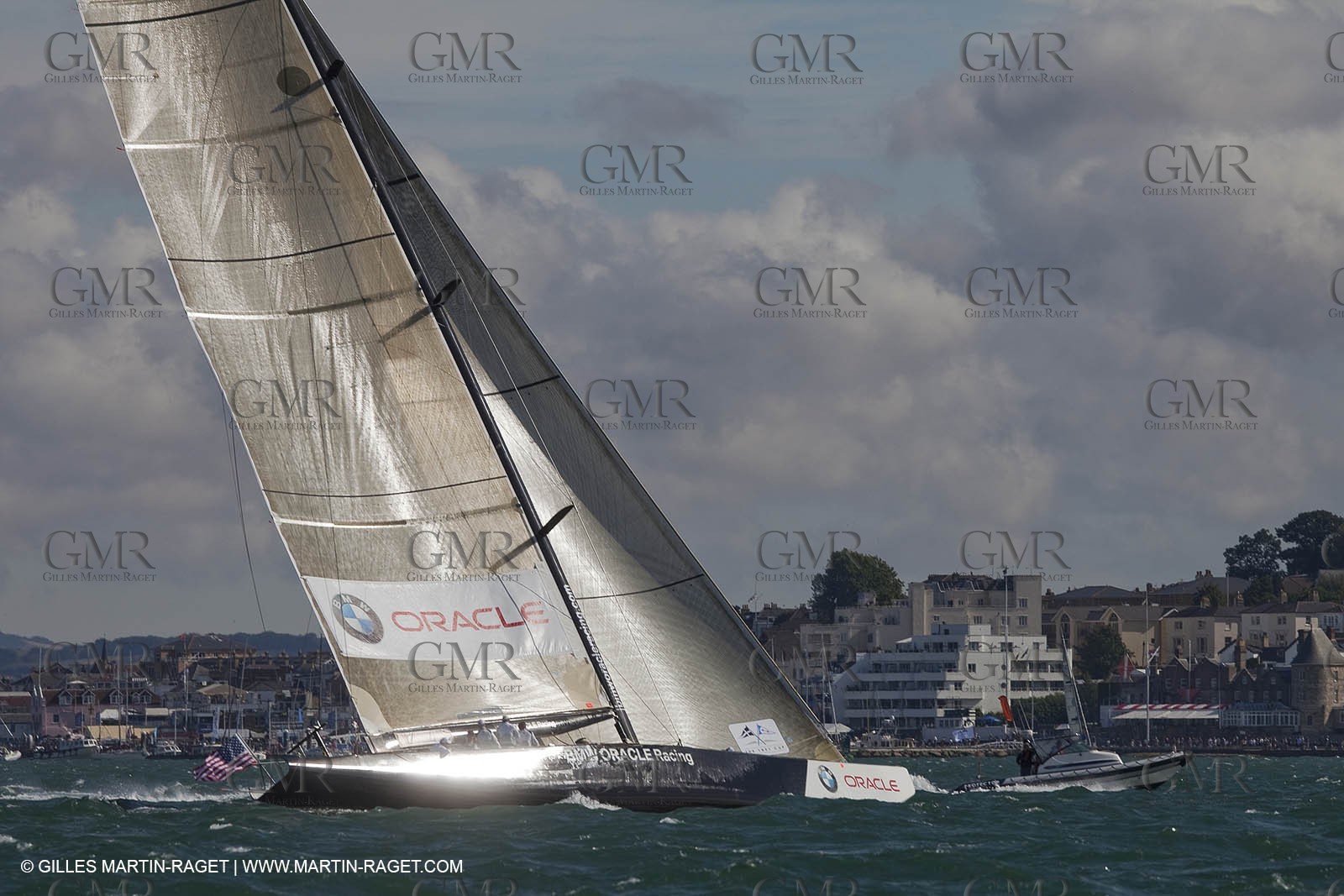 03 08 2010 - Cowes (UK, IOW) - The 1851 Cup -  BMW ORACLE Racing - Day 1.