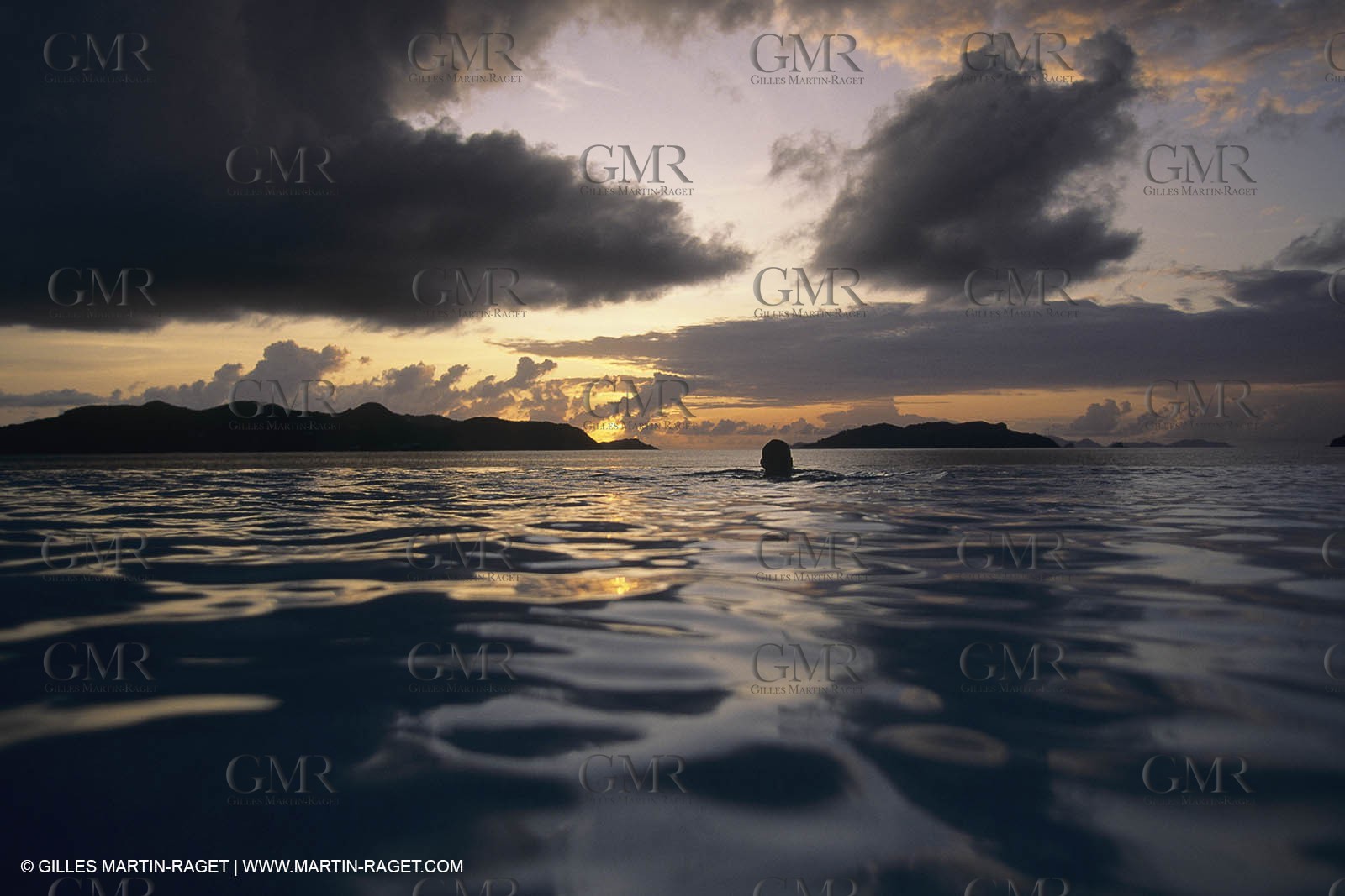 Water SPorts, plage, bains de mer, natation, swimming, beach