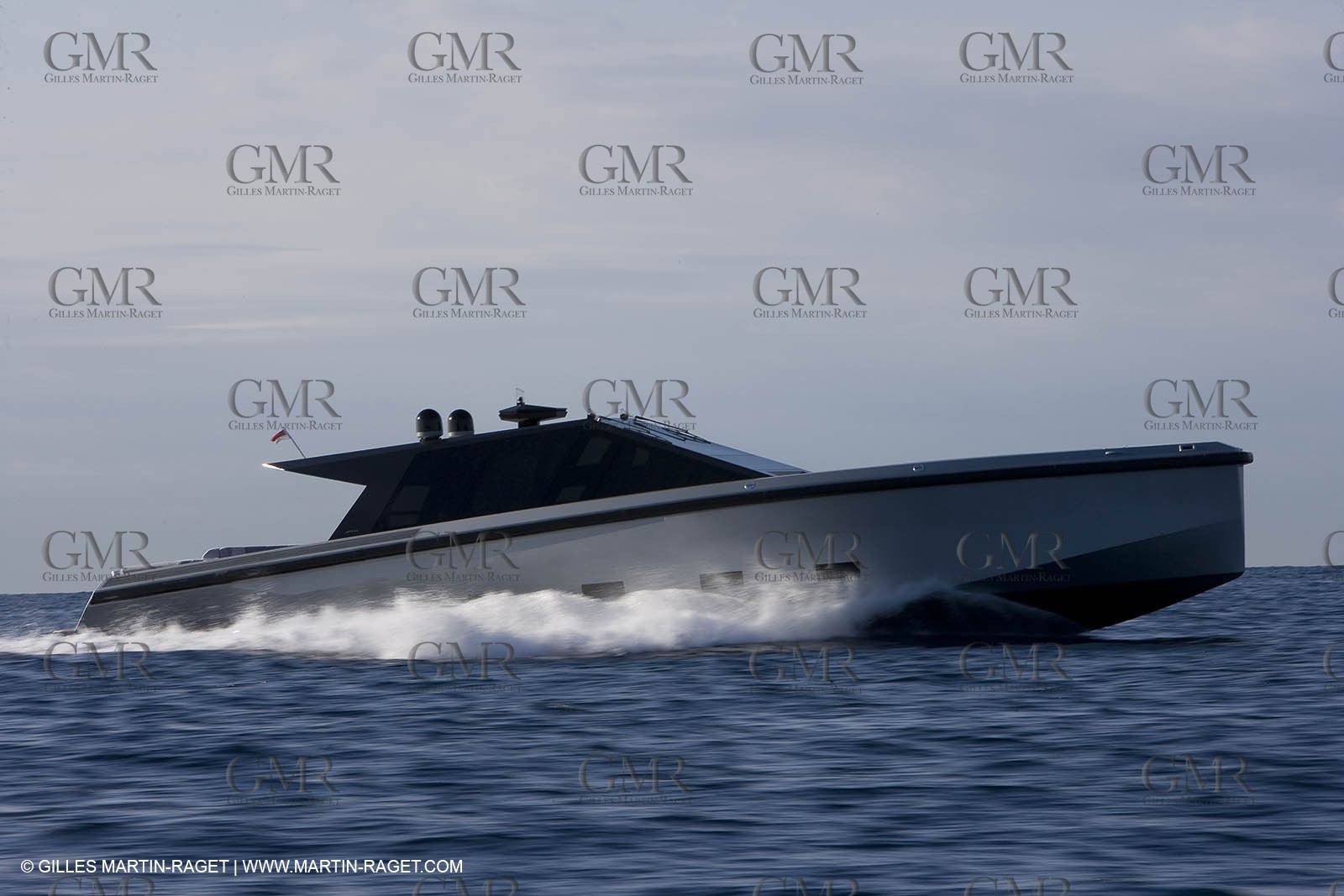 29 09 2007 - St Jean Cap Ferrat - Wally Yachts - Wally Power 70 - Lau Lau