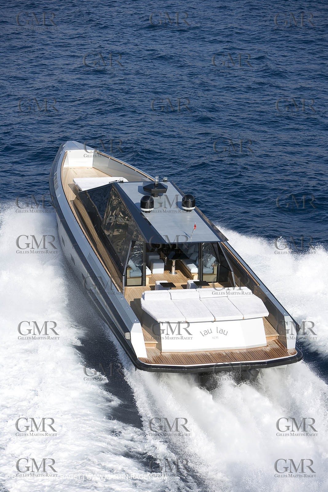 29 09 2007 - St Jean Cap Ferrat - Wally Yachts - Wally Power 70 - Lau Lau