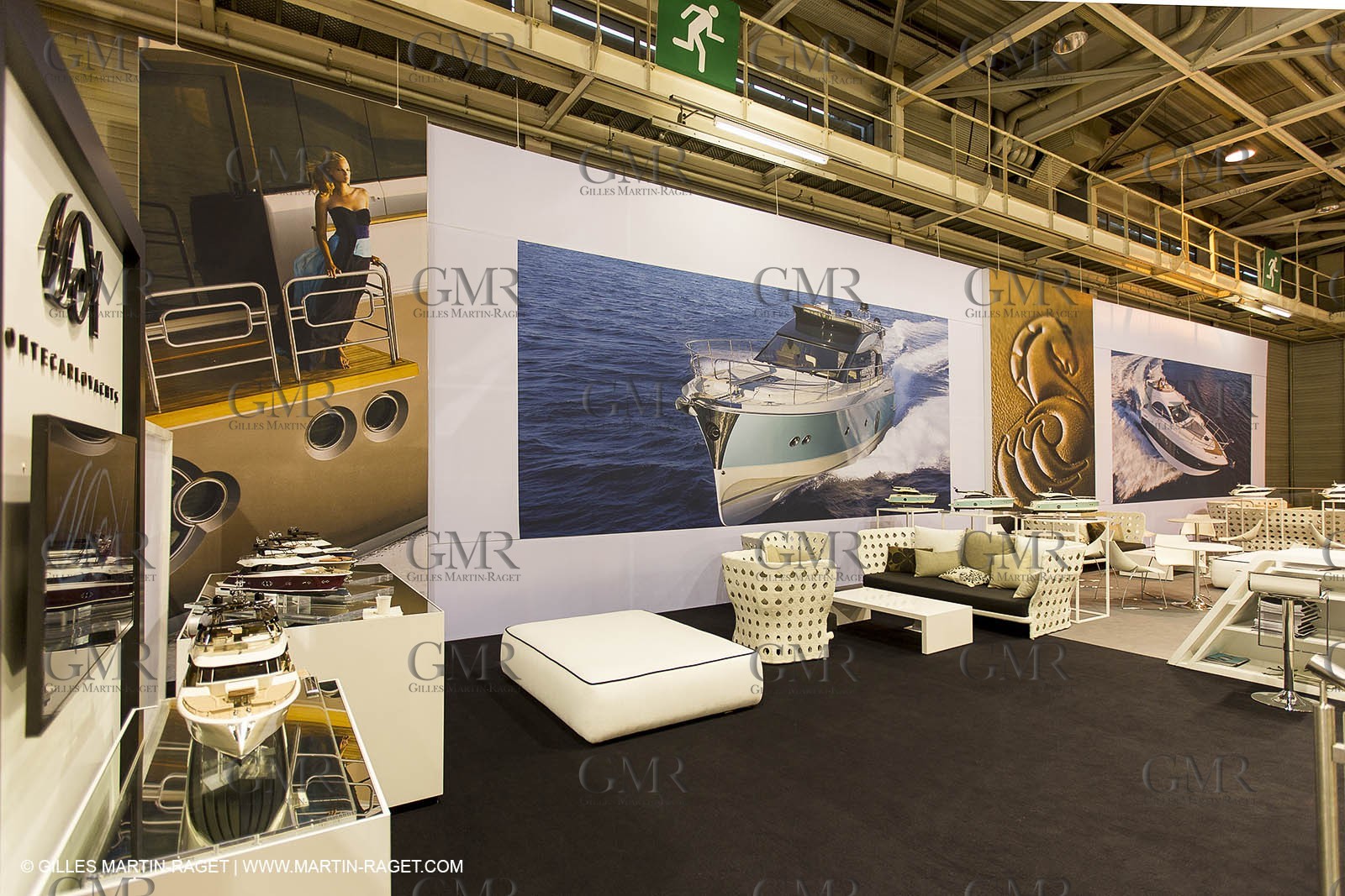 10 12 2013 - Paris (FRA,75) -Paris Boat Show - Beneteau booth