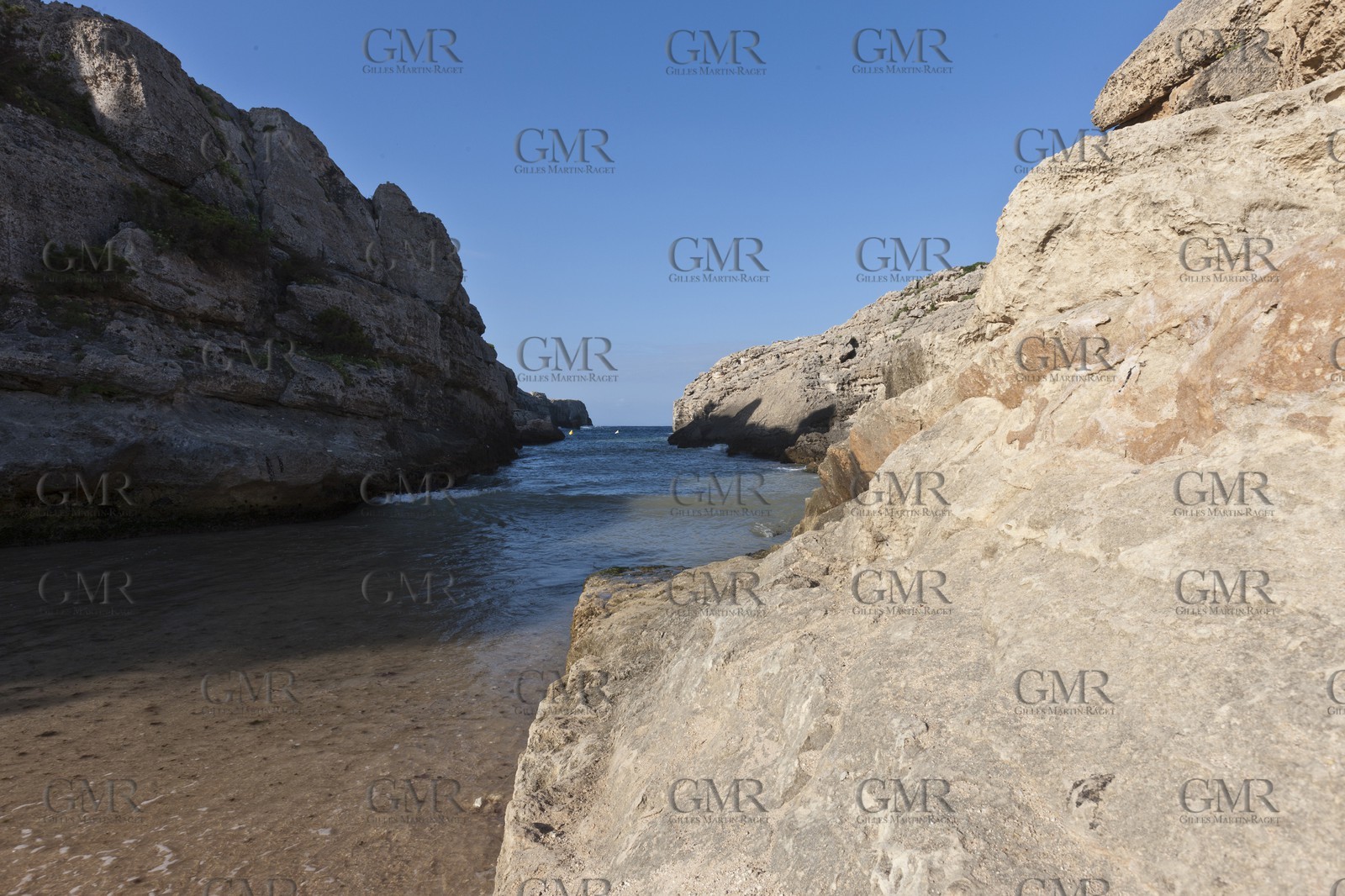 27 08 2010 - Minorque (ESP) -Cala En Blanes (West coast)