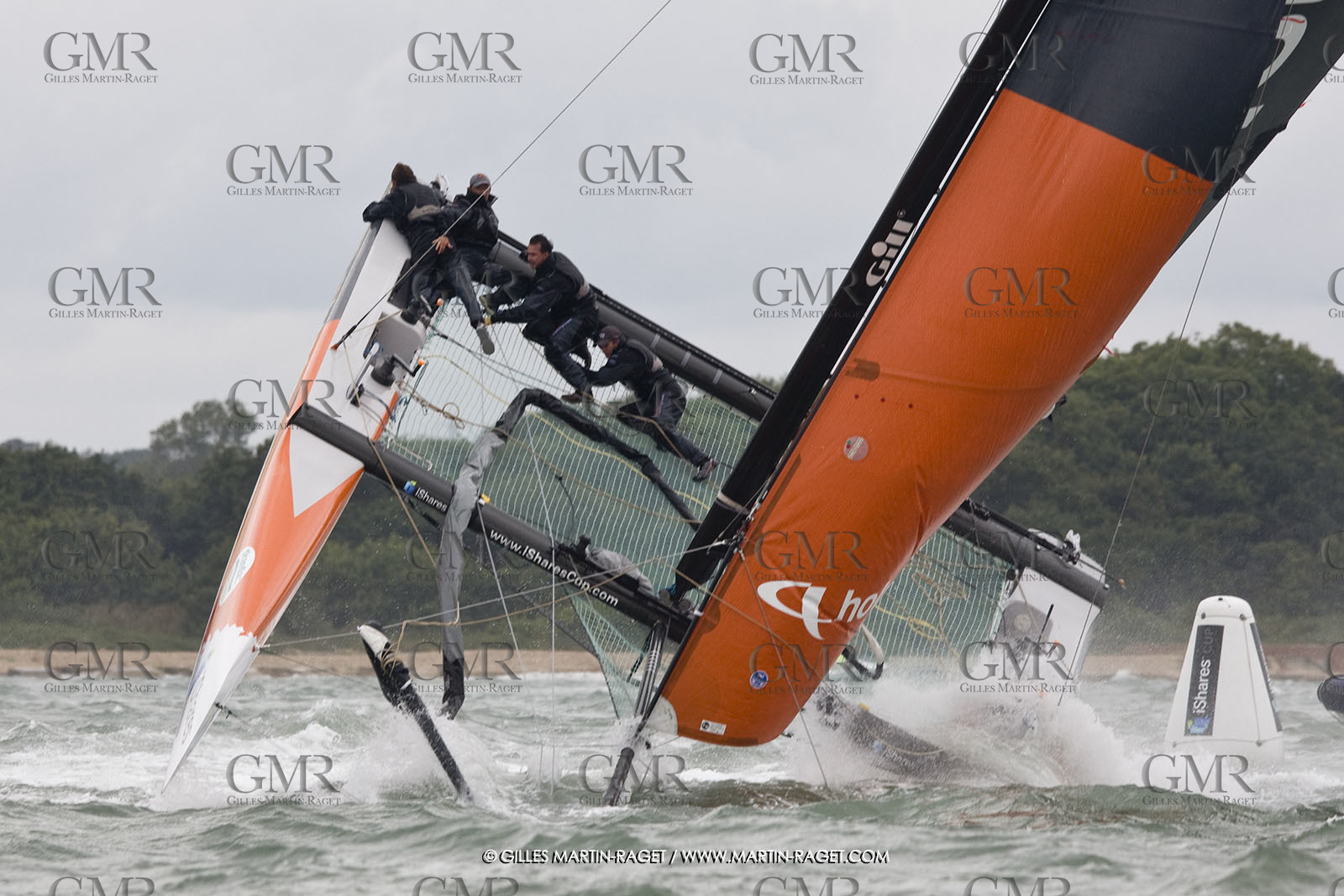 02 08 2008 - Cowes (UK, IOW) - BMW ORACLE Racing - IShare Cup Cowes - Racing Day 2