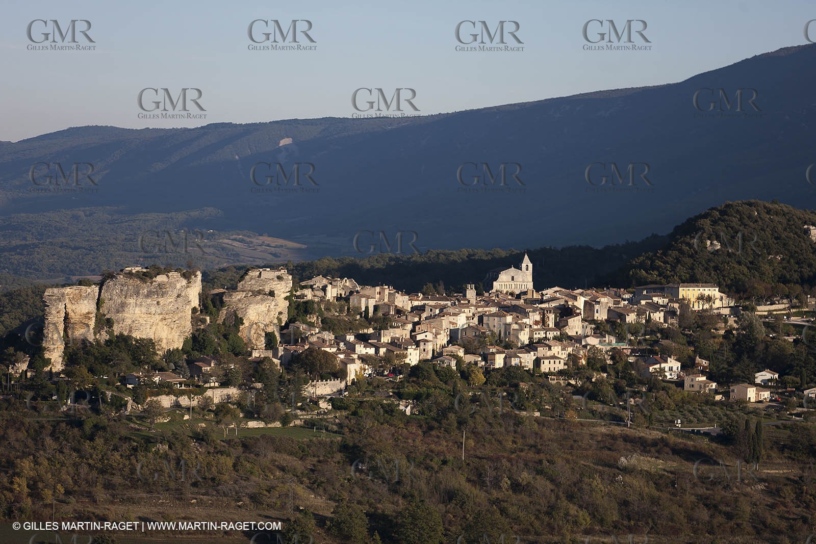29 10 2012 - Saignon (FRA,84) - Luberon vu du ciel