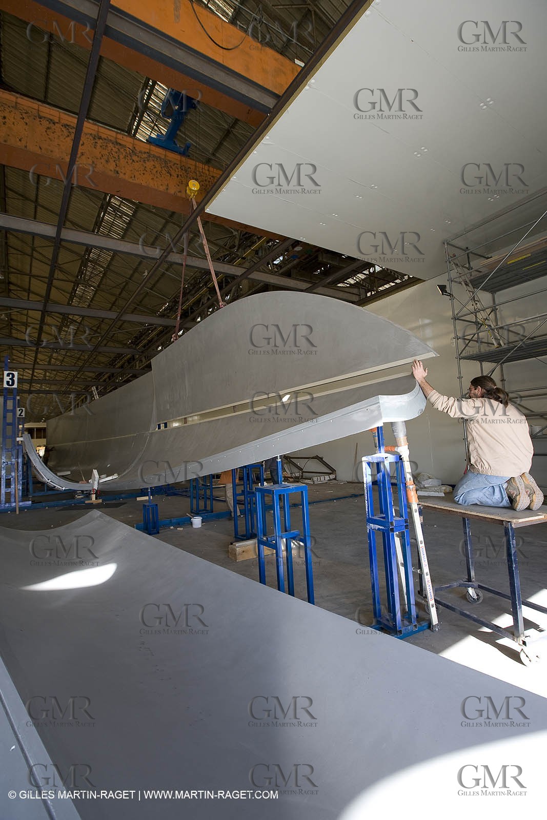 22 01 2008 - La Ciotat (FRA, 13) - Construction of cruising catamaran Nahema at H2X boatyard - Mould construction