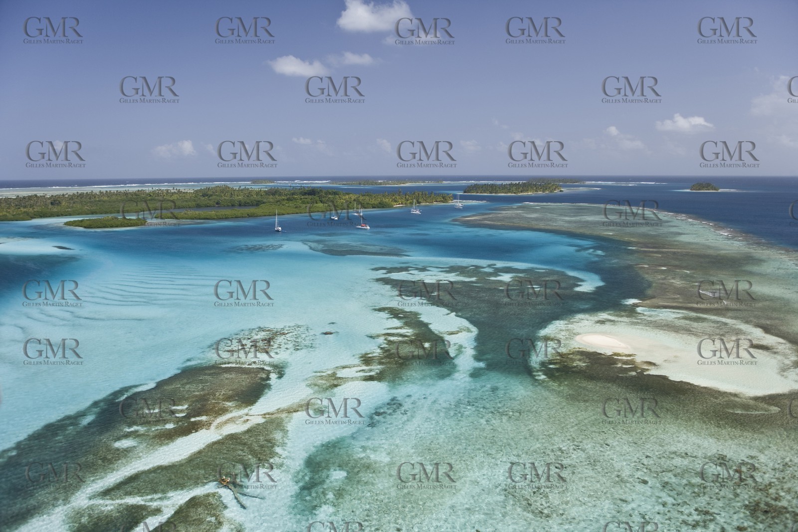01 02 2008 - San Blas Archipelago (Panama) - Motor Yacht Senses