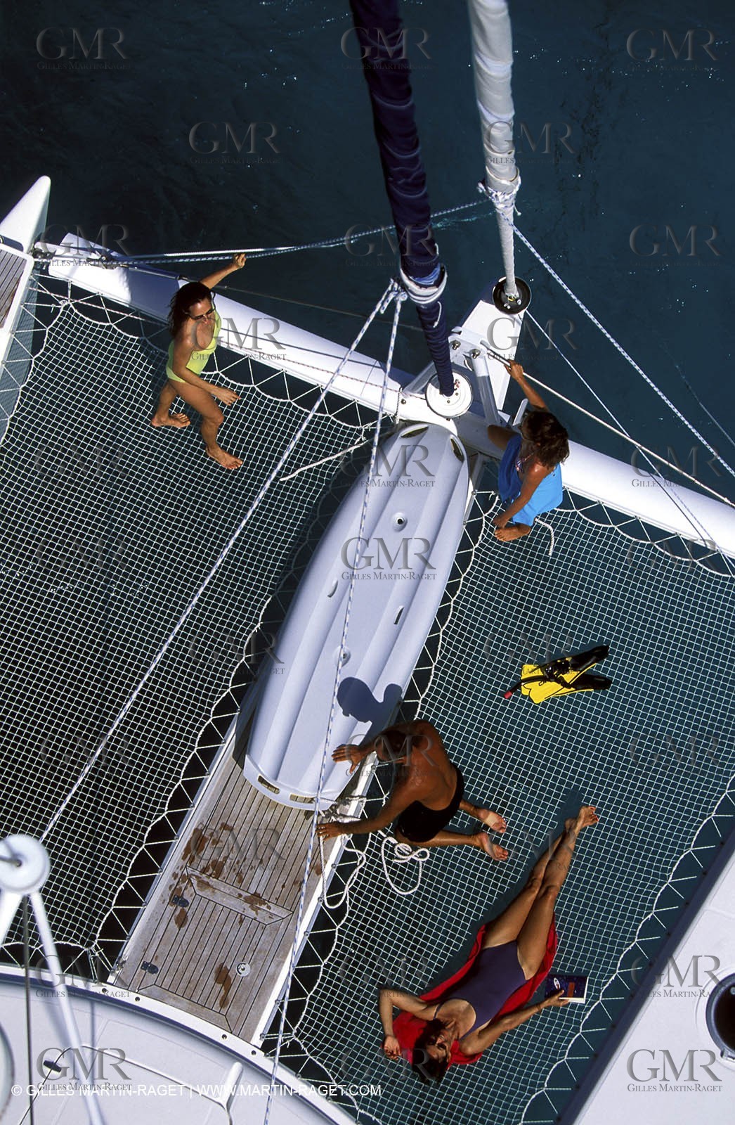 Cruising - People - Doing nothing