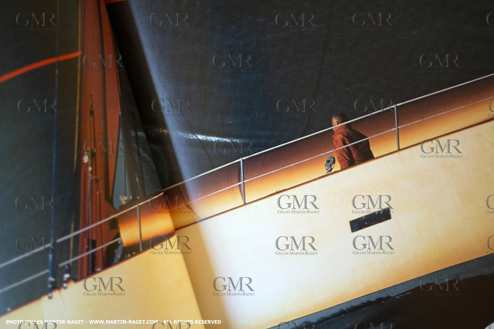 12 10 2012 - Marseille (FRA,13) - Glenat Editions, Paisance d'Exception, Words from Vincent Bourdin, Photographies from Gilles Martin-Raget, 27,5 cm x 37 cm, 225 p. 50 €