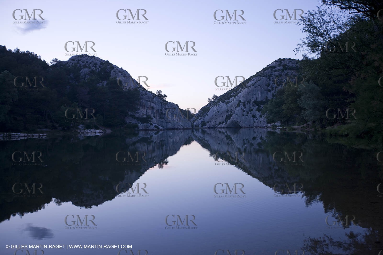 17 06 2008 - Saint Rémy de Provence - (FRA, 13) - Vincent Van Gogh south - Pieroulets lake