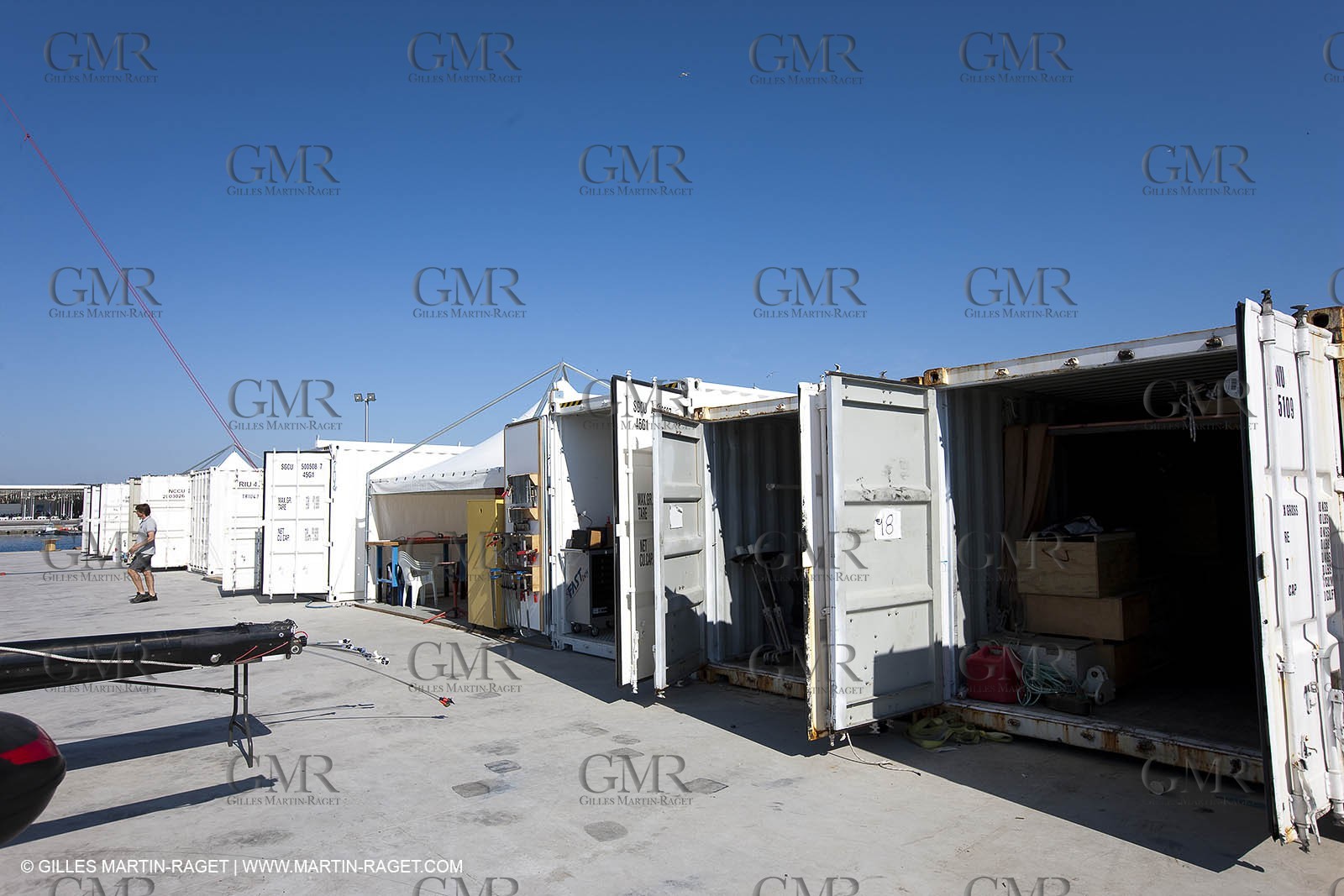 19 05 2010 - La Maddalena (ITA, Sardinia) Louis Vuitton Trophy - BMW ORACLE Racing - Maintenance Day