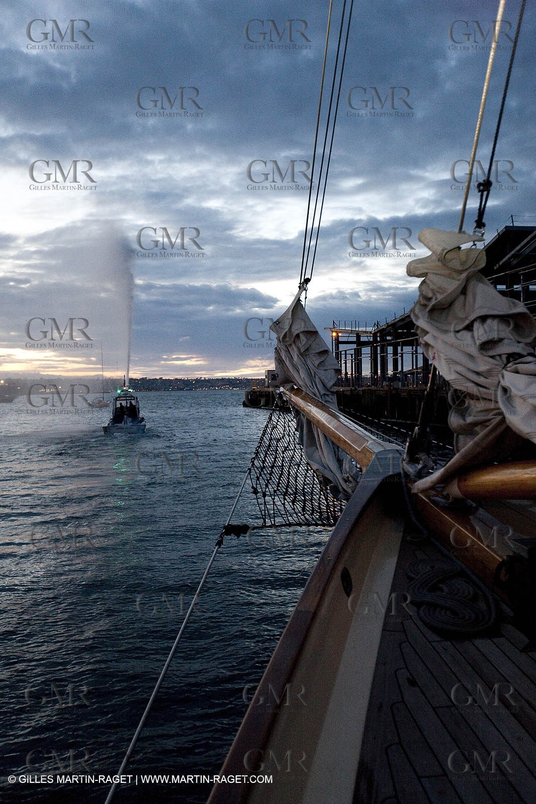 21 02 2010 - San Diego (USA,CA) - 33rd America's Cup - BMW ORACLE Racing - USA Victory Tour - Day 3 - Cup in San Diego -  - Onboard the shcooner America replica