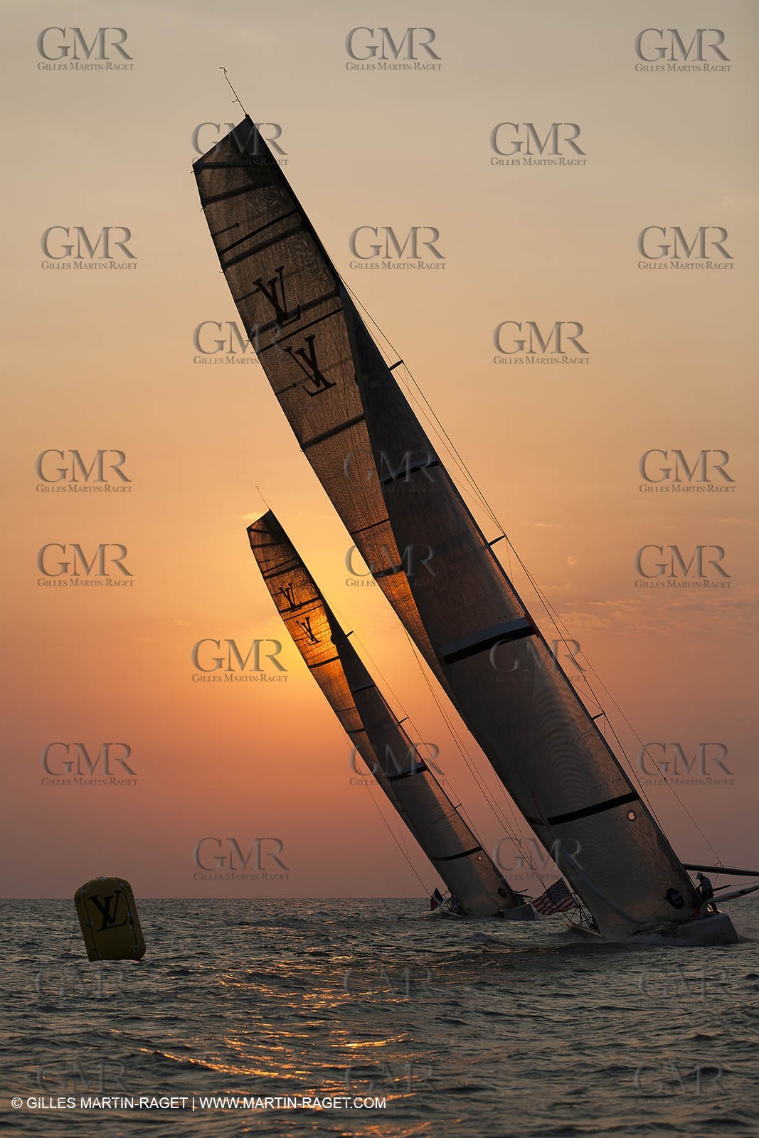 14 11 2010 - Dubai (UAE) - Dubai Louis Vuitton Trophy -  BMW ORACLE Racing - Training - Race Day 1