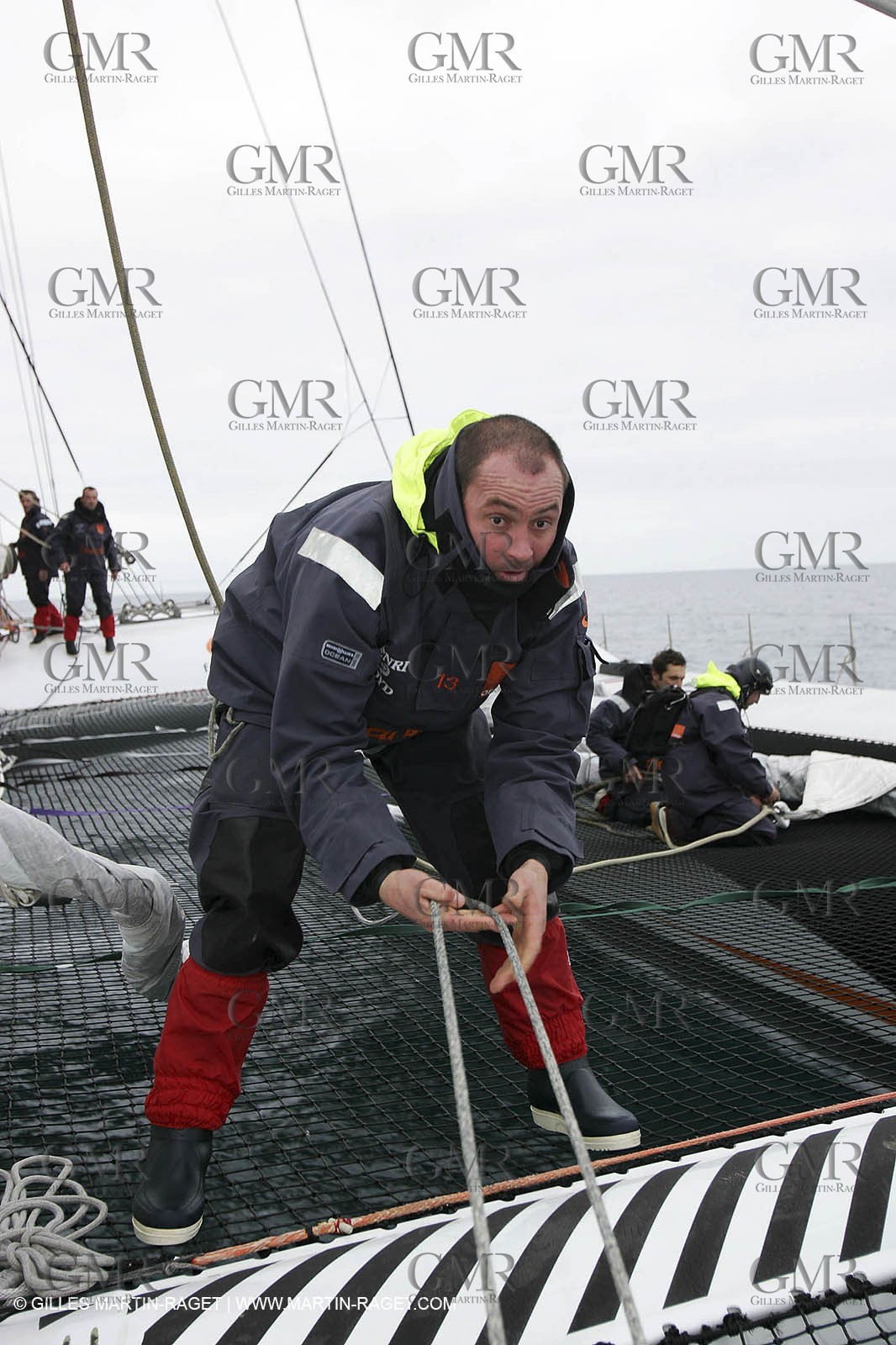 Trophée Jules Verne - Lorient - 30 12 04 - Orange II - Entraînement - A bord - Ronan le Goff