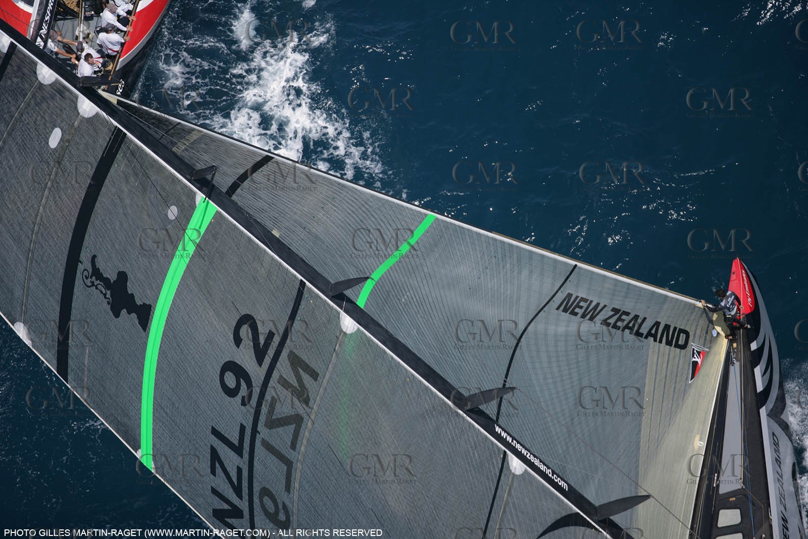 2' 06 2007-Valencia (Spain)- 32nd America's Cup - Final Match - Day 2