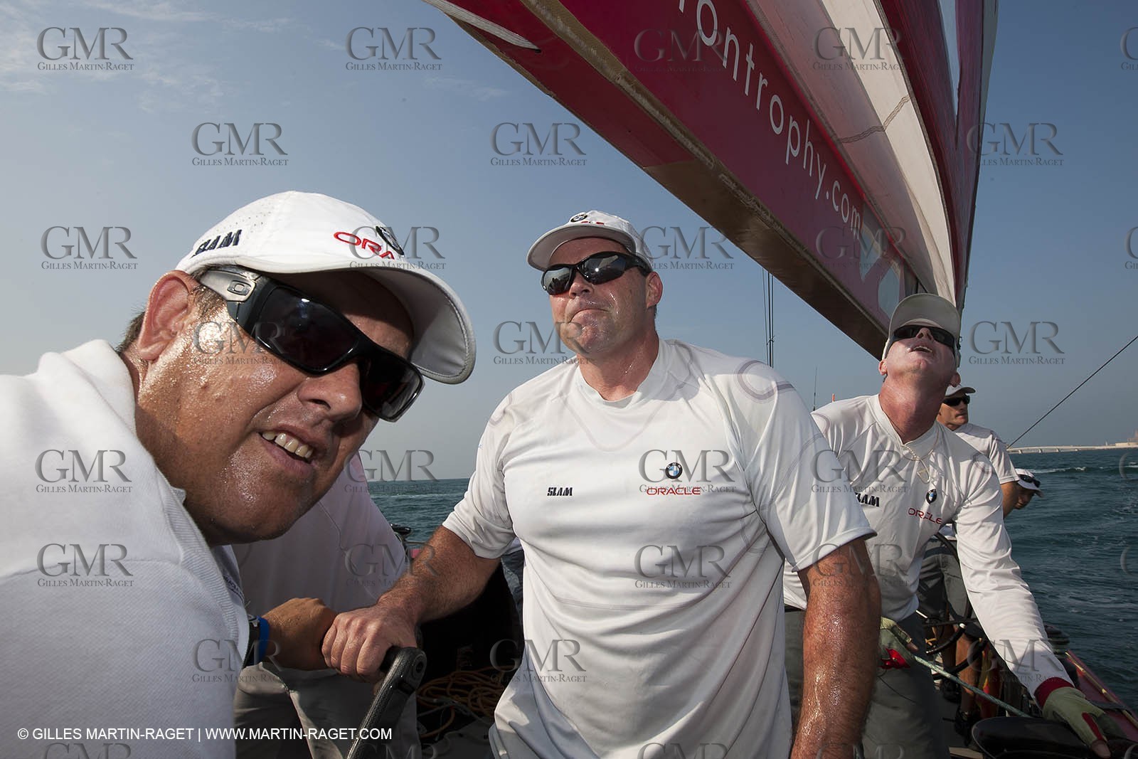 14 11 2010 - Dubai (UAE) - Dubai Louis Vuitton Trophy -  BMW ORACLE Racing - Training - Onboard Vs All 4 one