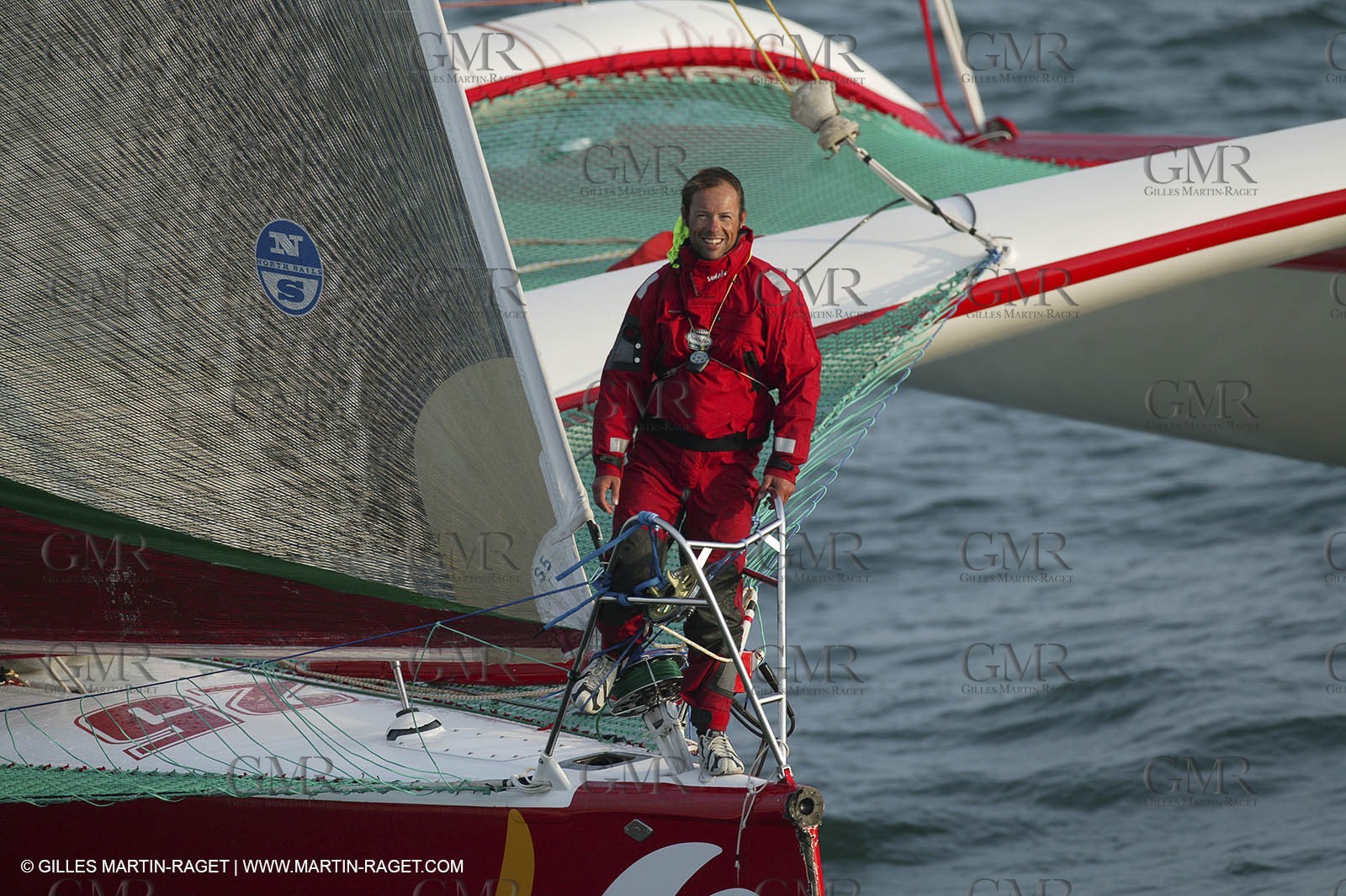 14 08 06 - Isle of Wight (UK) - Thomas Coville beat the round britain island sailing record onboard his 60 trimaran sodebo