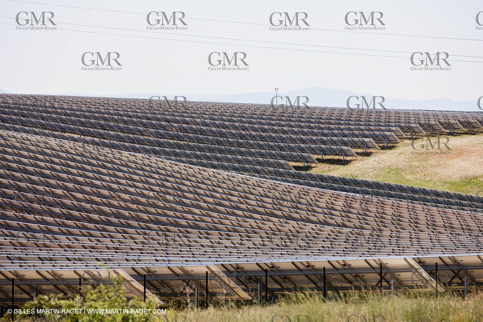 27 06 2011 - Puimichel (FRA, 04) - Solar far des Mées