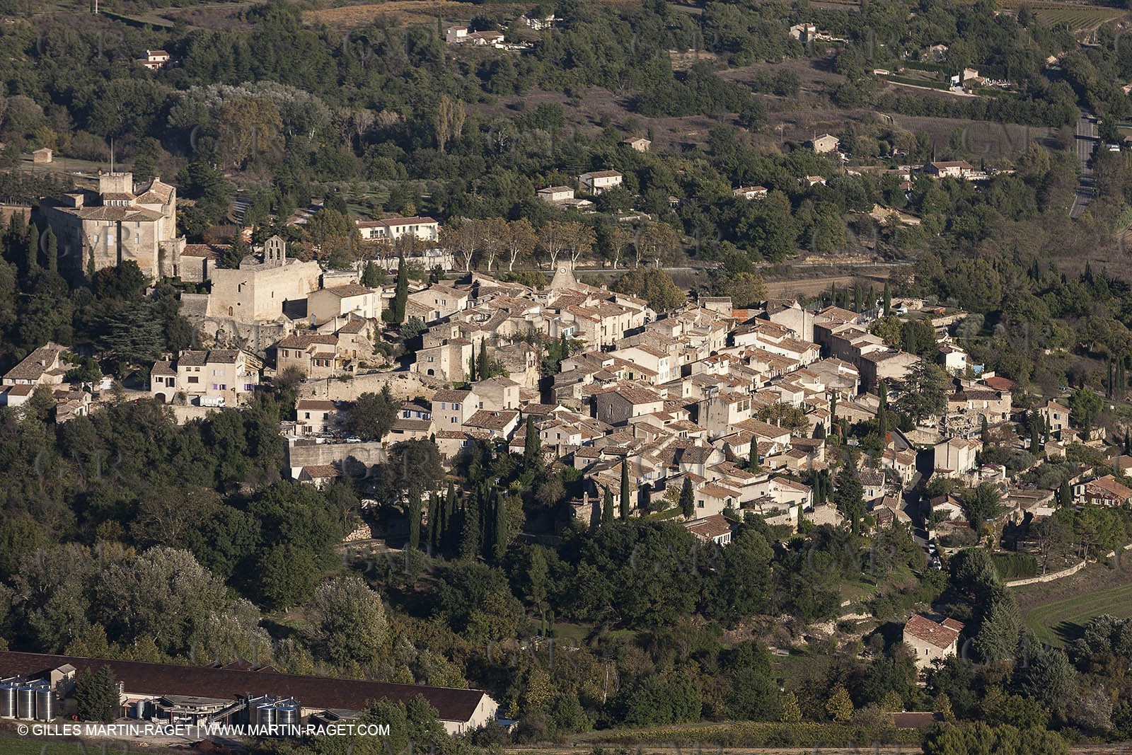 29 10 2012 - Ansouis (FRA,84) - Luberon  seen from above