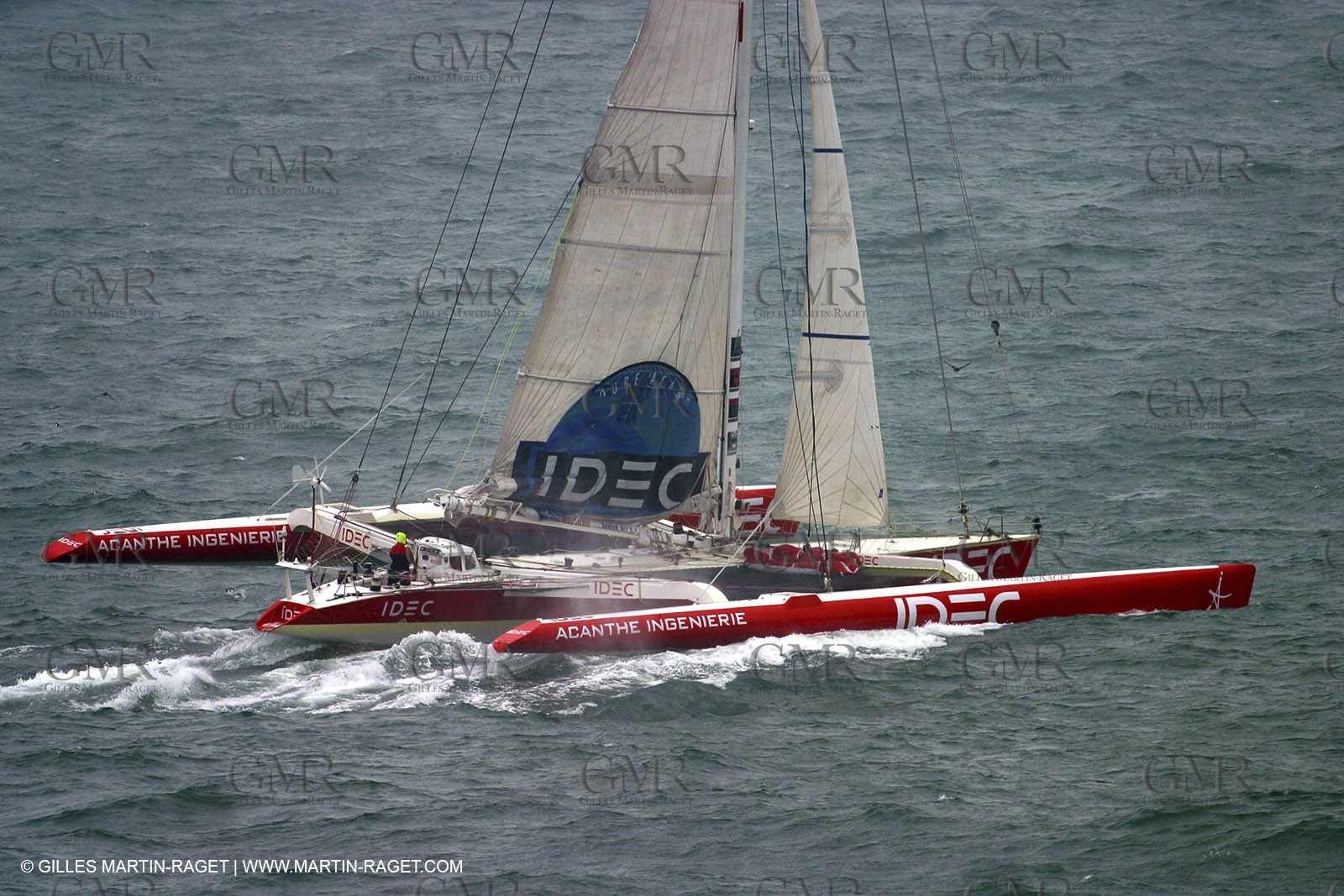 Round the world solo record - Idec - Francis Joyon - Brest finish