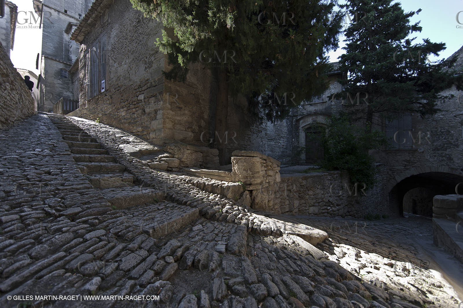 10 06 2012 - Gordes (FRA, 84)