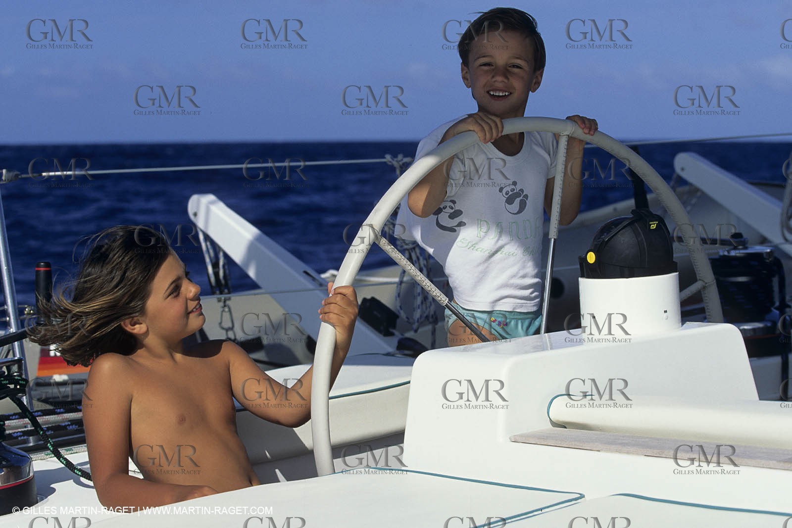 Sailing, cruising, children onboard