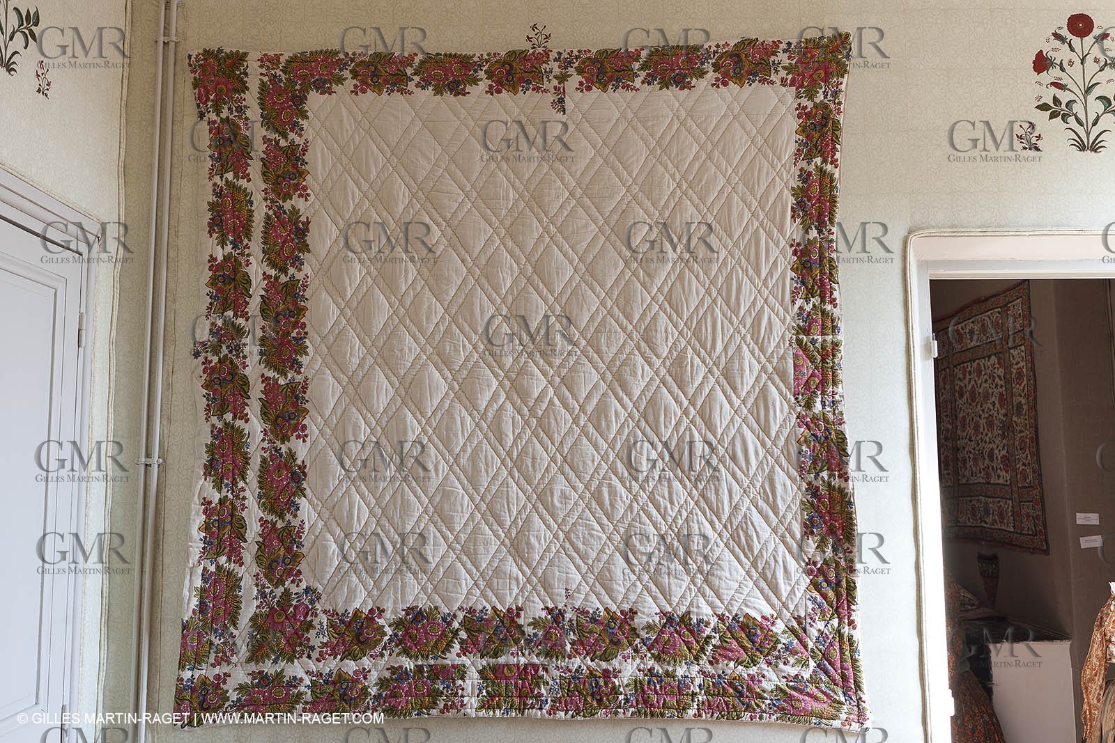 30 06 2011 - Toulon (FRA,83) - Villa Rosemaine - Indiennes sublimes exhibition