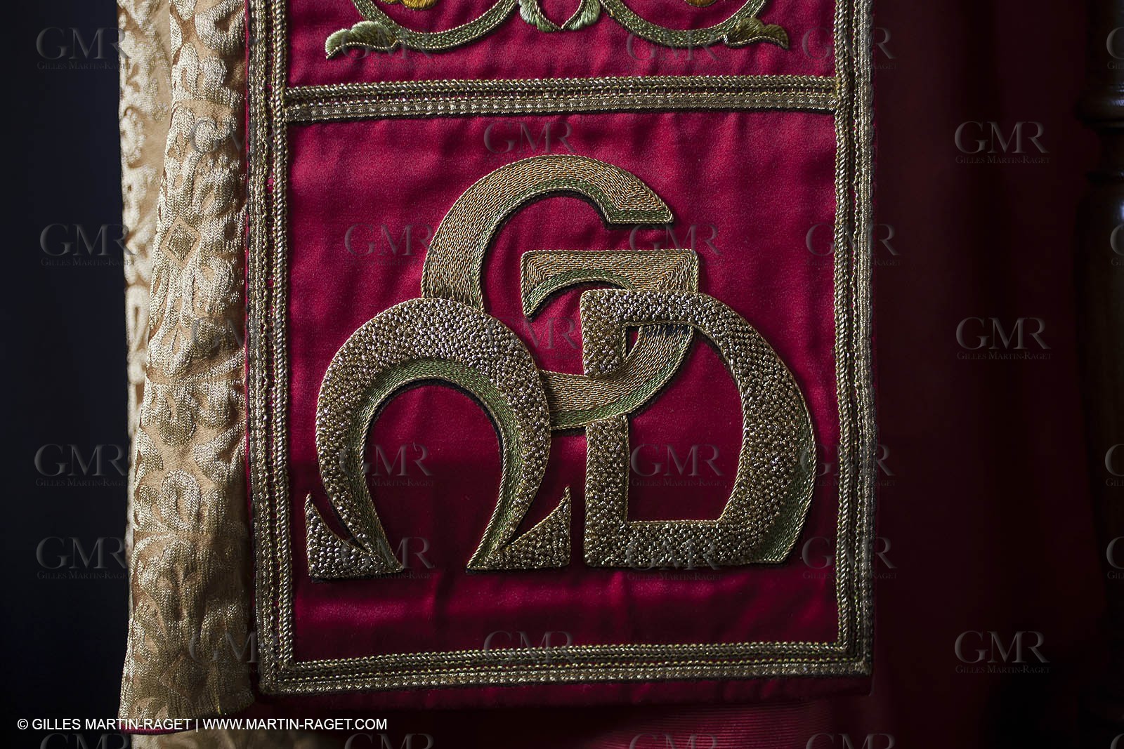 04 02 2013 - Marseille(FRA,13), Notre Dame de la Garde, liturgical clothing