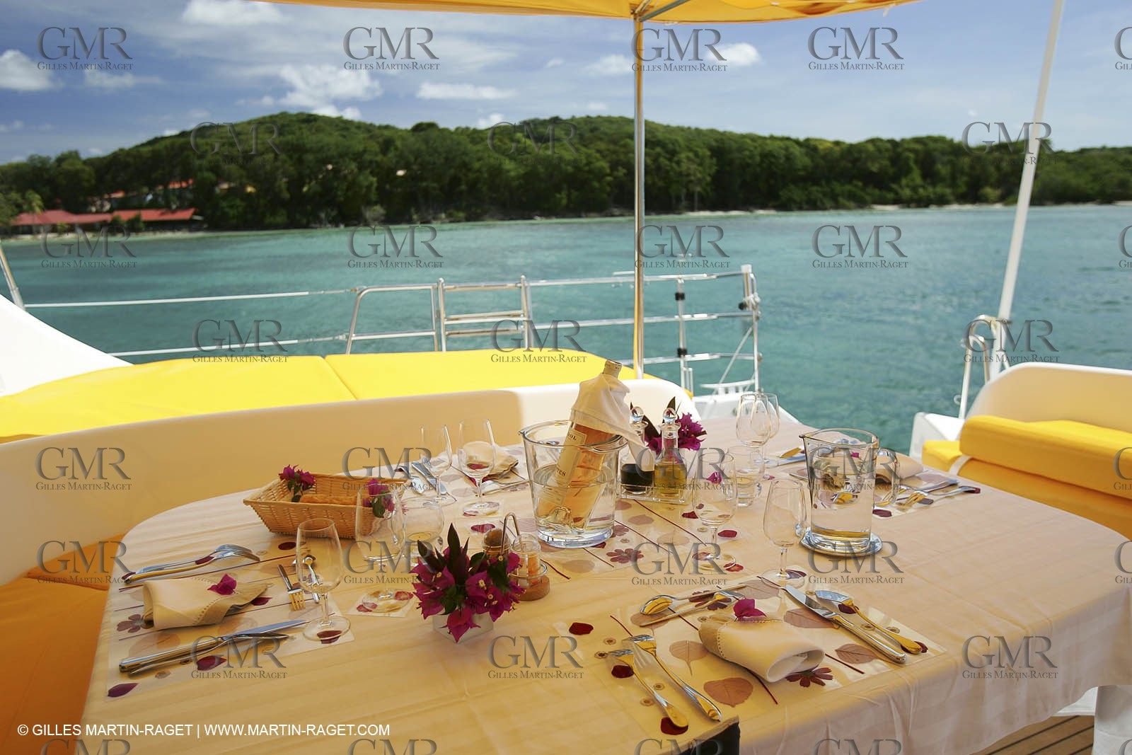 Caribean - Martinique - Privilege 585 - Matira  Voile - Croisière - Repas