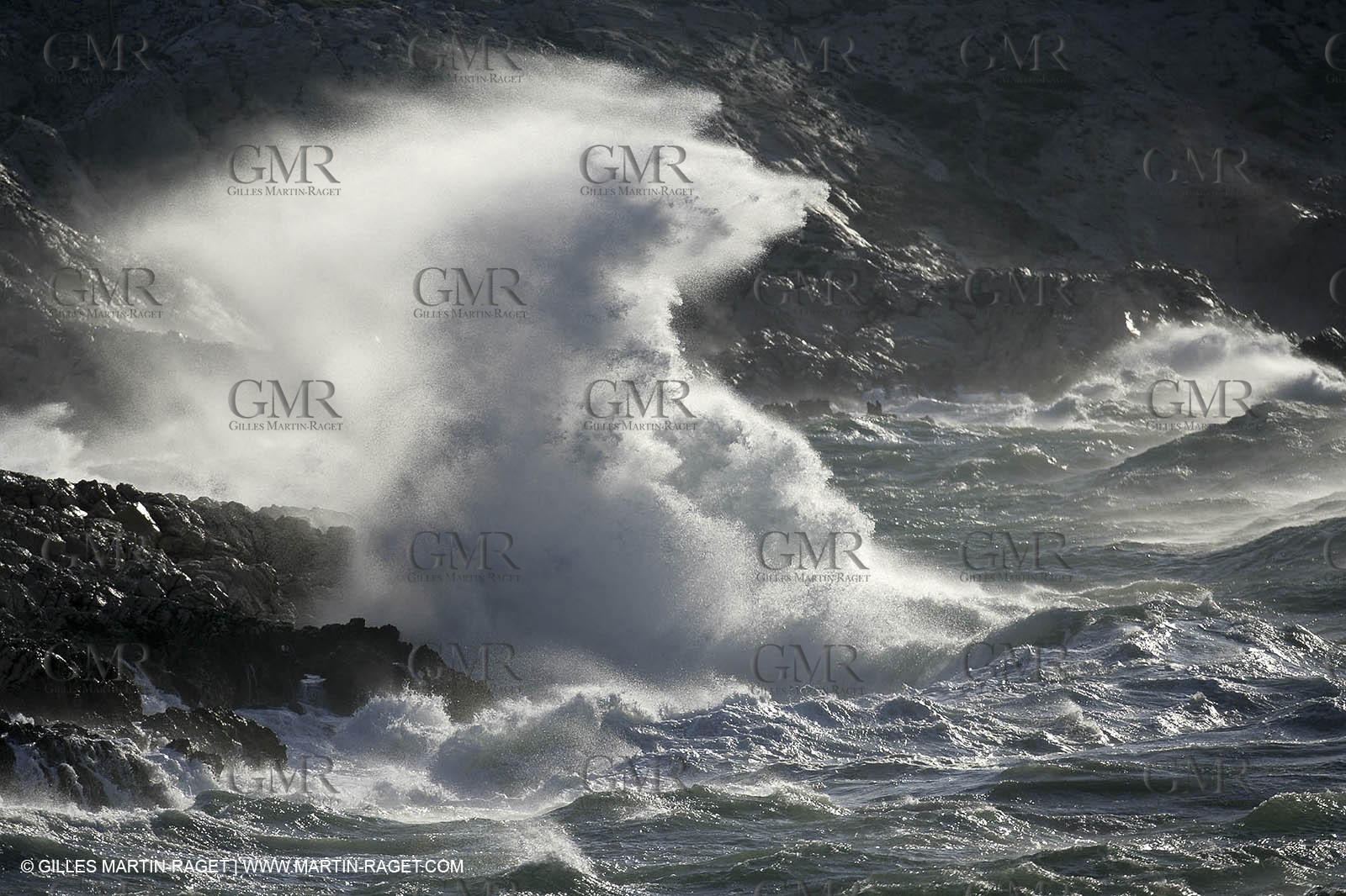 200- Mistral gale in Marseille