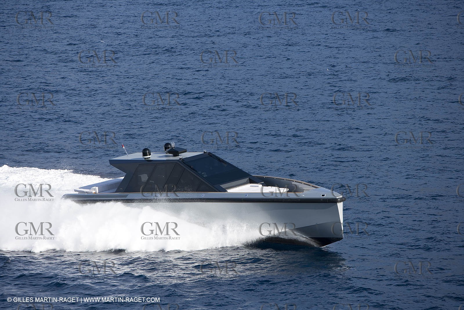 29 09 2007 - St Jean Cap Ferrat - Wally Yachts - Wally Power 70 - Lau Lau