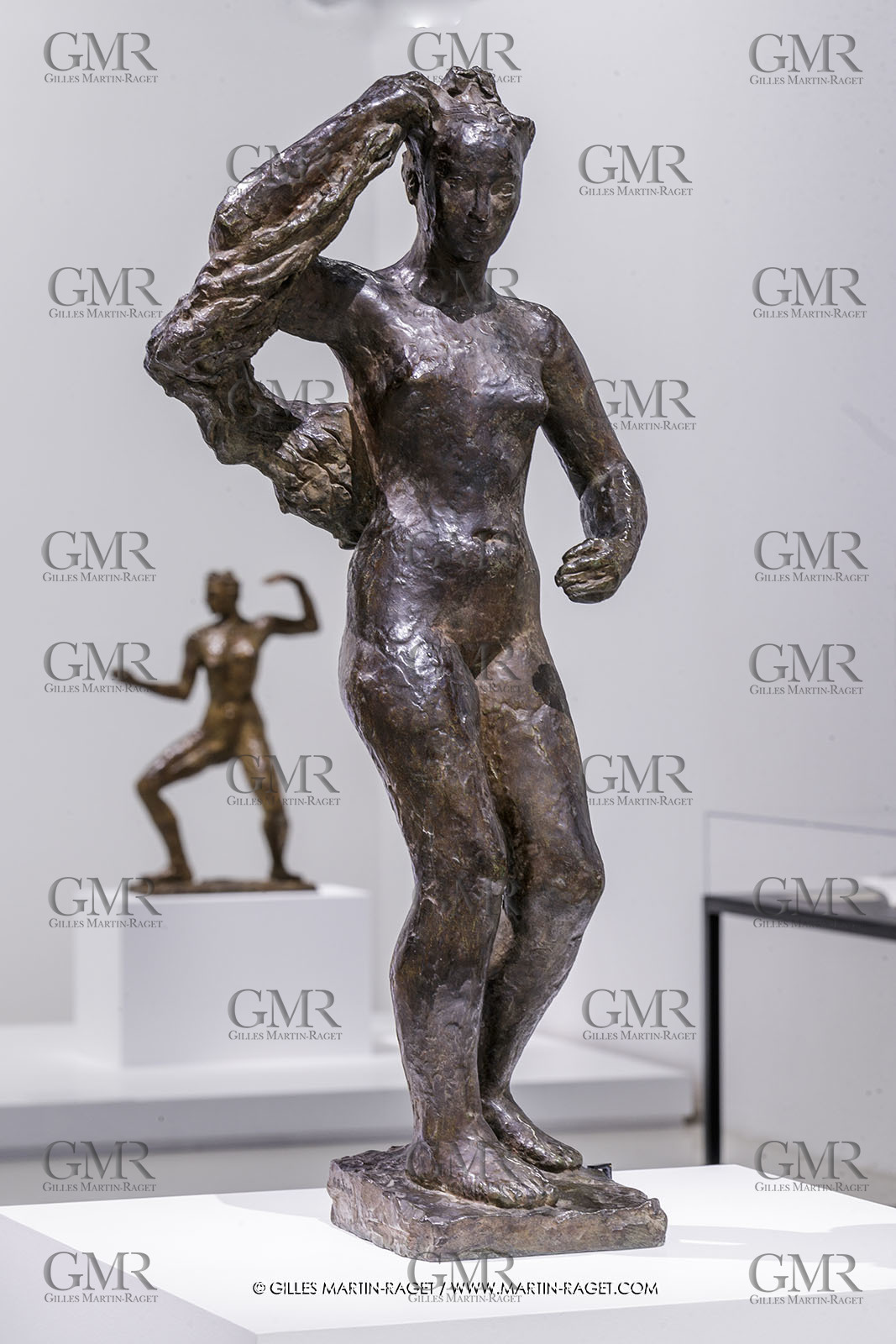 02 05 2023, Paris (FRA), oeuvre de Germaine Richier, Exposition Centre Pompidou 2023, Méditerranée 1937, Bronze patiné foncé, Fondeur : Alexis Rudier, Paris, 82 x 38 x 22 cm, Minka lise Bojadsen, Succession Liuba Wolf, élève de Germaine Richier