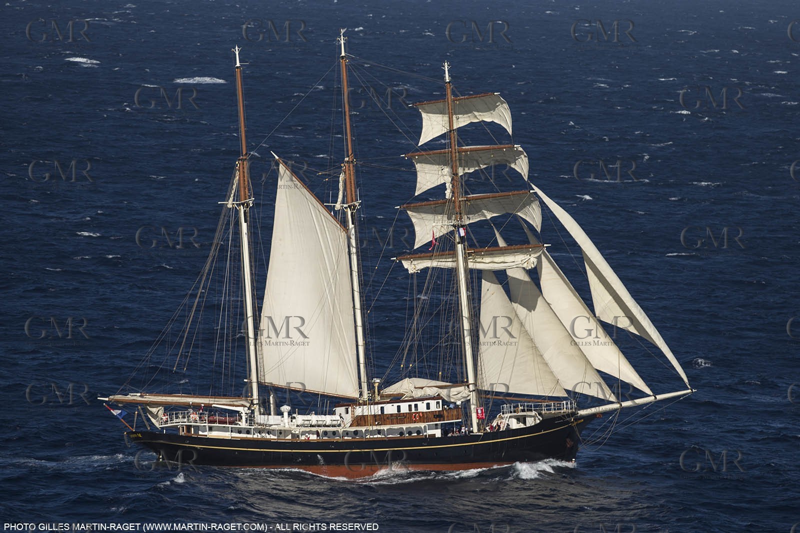 30 09 2013 - Toulon (FRA,83) - Toulon Voiles de Légende - Start towards La Spezia