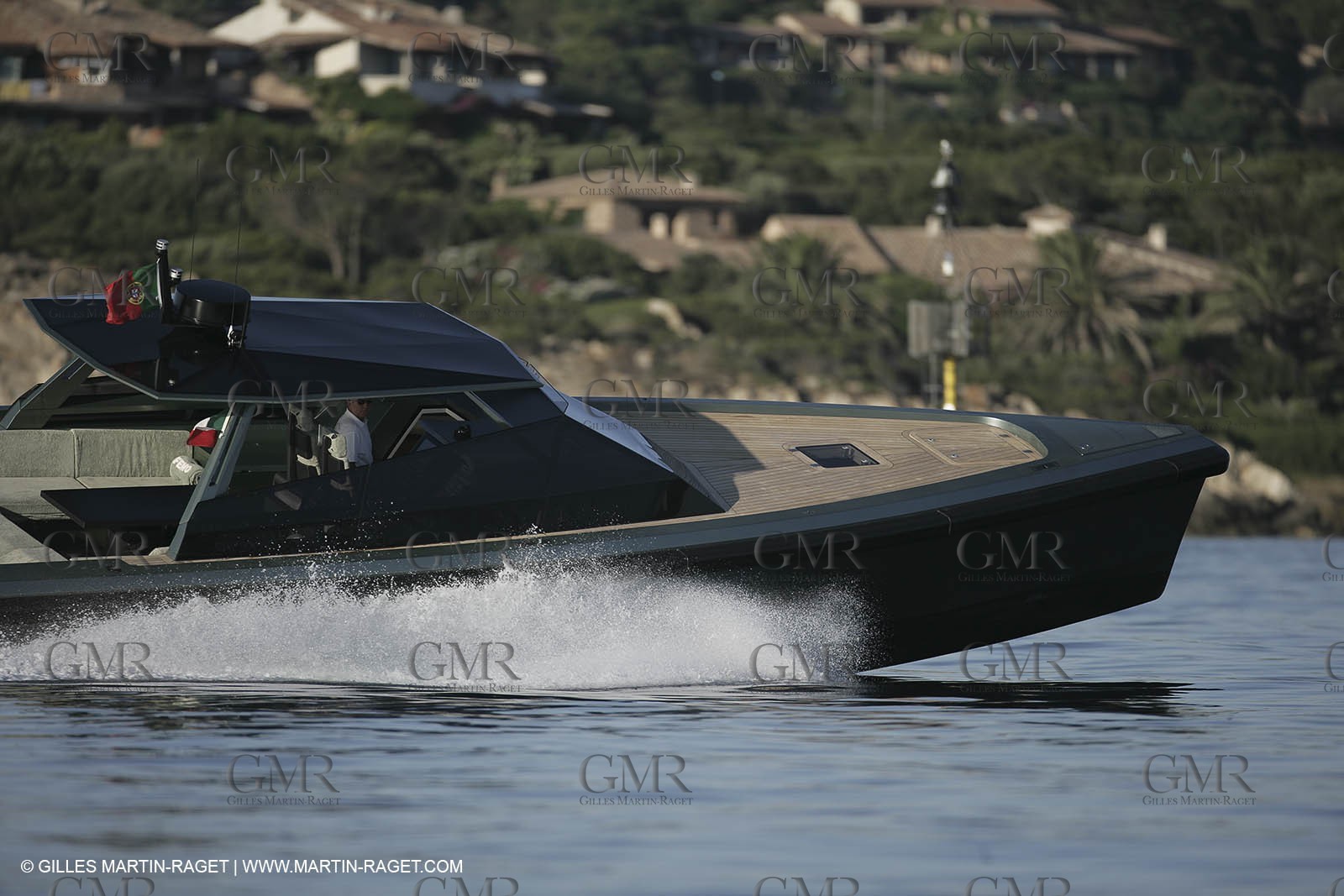 16 07 2007 - Portisco (Italie, Sardaigne) - Wally Power 47, 2007 version