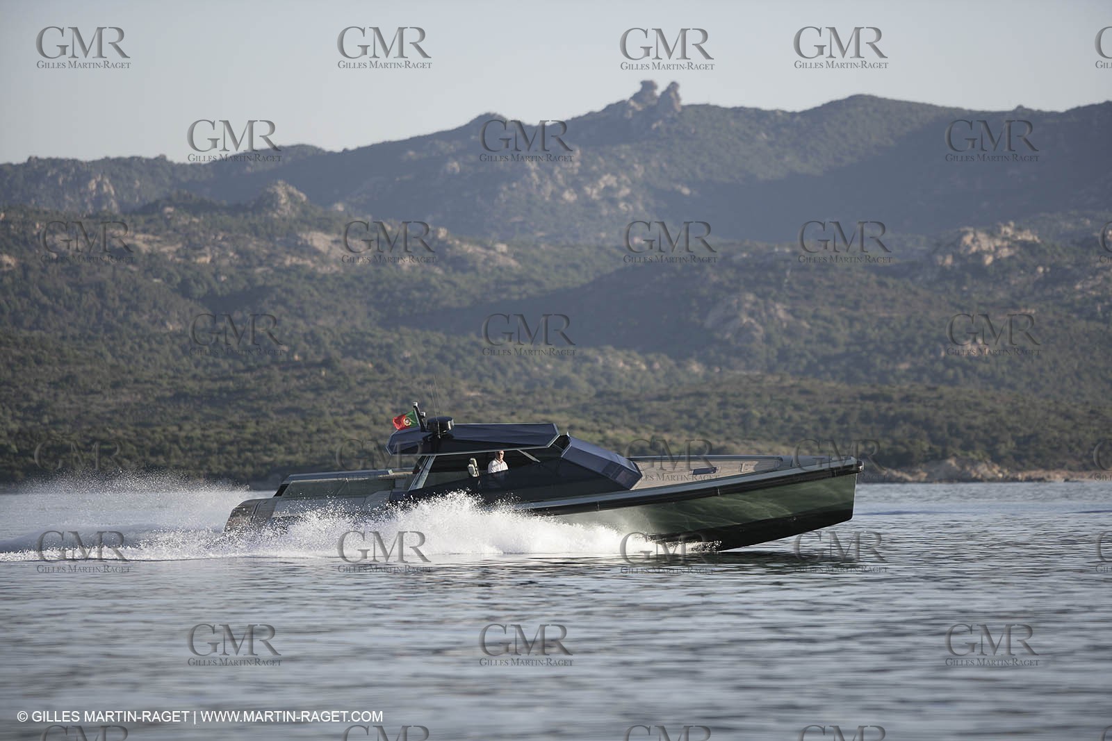 16 07 2007 - Portisco (Italie, Sardaigne) - Wally Power 47, 2007 version