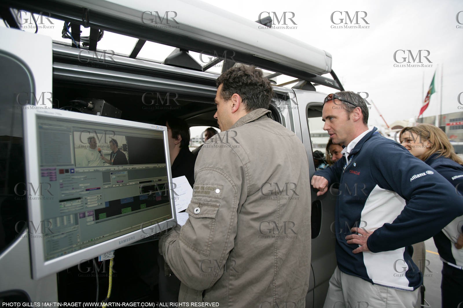 26 04 2007-Valencia (Spain)- 32nd America's Cup - Louis Vuitton Cup - RR1 - Day 11 - BMW ORACLE Racing - ZDF live at team base