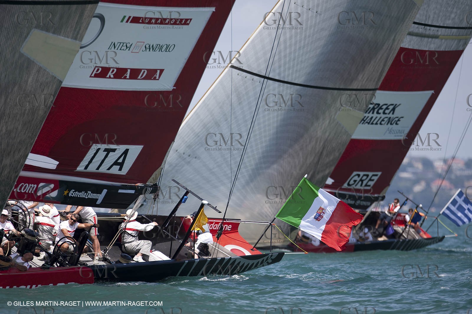 01 02 2009 - Auckland (NZL) -  Louis Vuitton Pacific Series -  Racing Day 3 - Round Robin 1