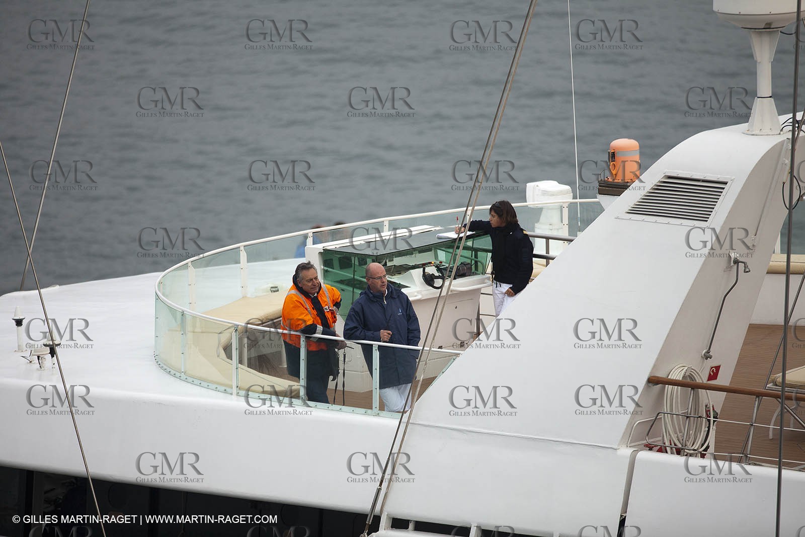 23 10 2010 - Marseille (FRA,13) - Le Ponant - Arrival in Marseille and entrance in the historical port