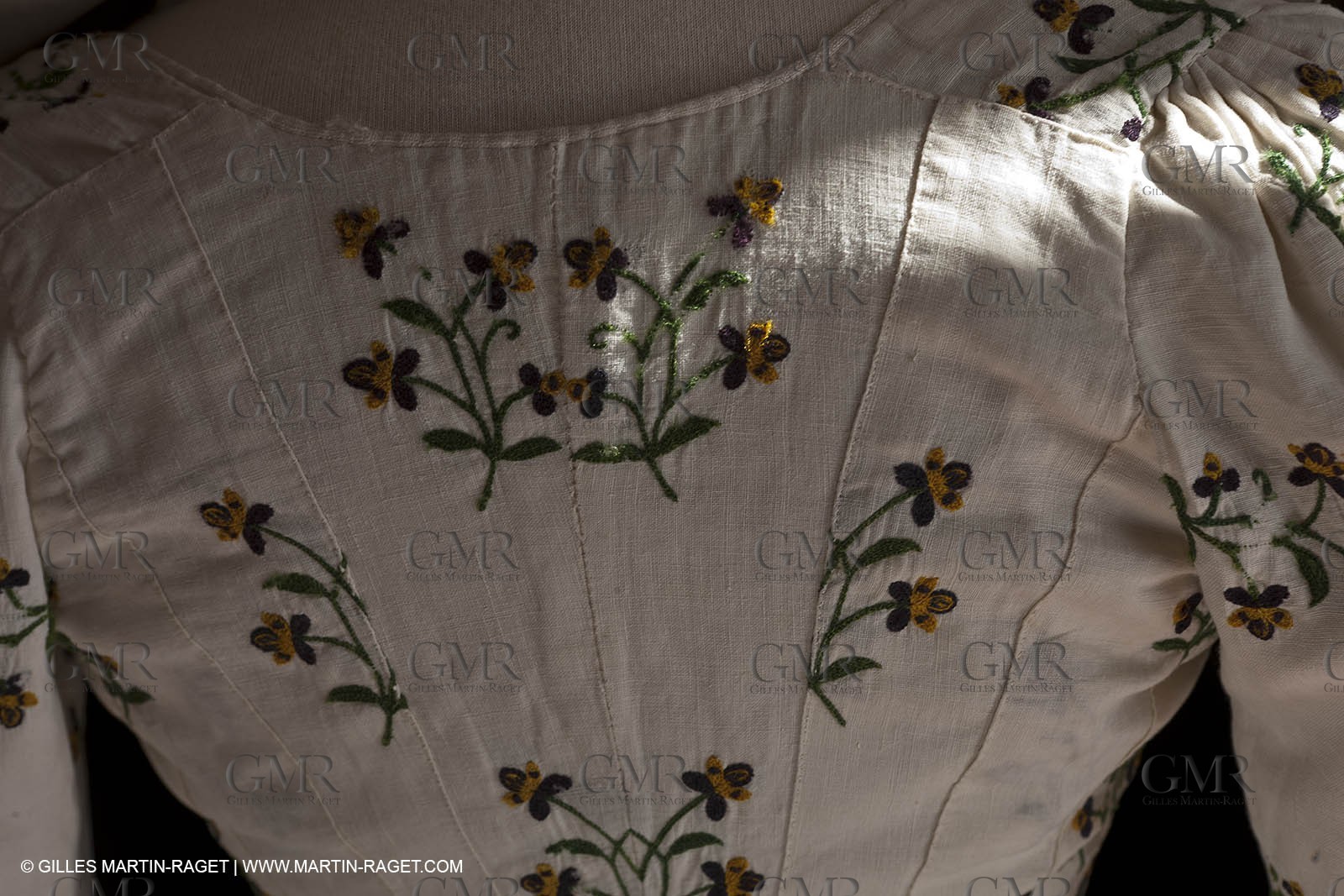 30 06 2011 - Toulon (FRA,83) - Villa Rosemaine - Indiennes sublimes exhibition