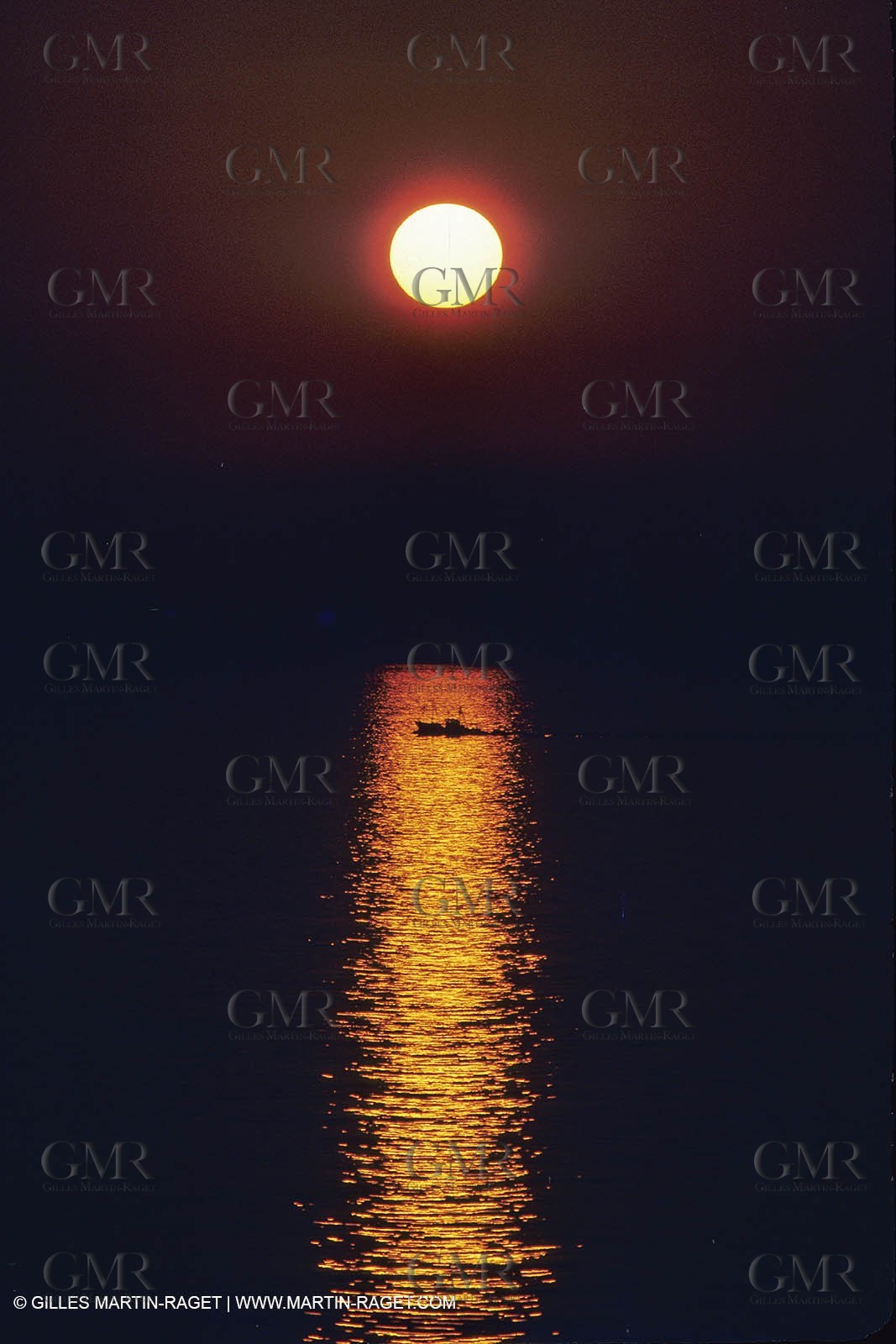 Monde maritime, Pêche, pêcheurs, bateaux de pêche, Marine world, fishing, fishermen, fishing boats