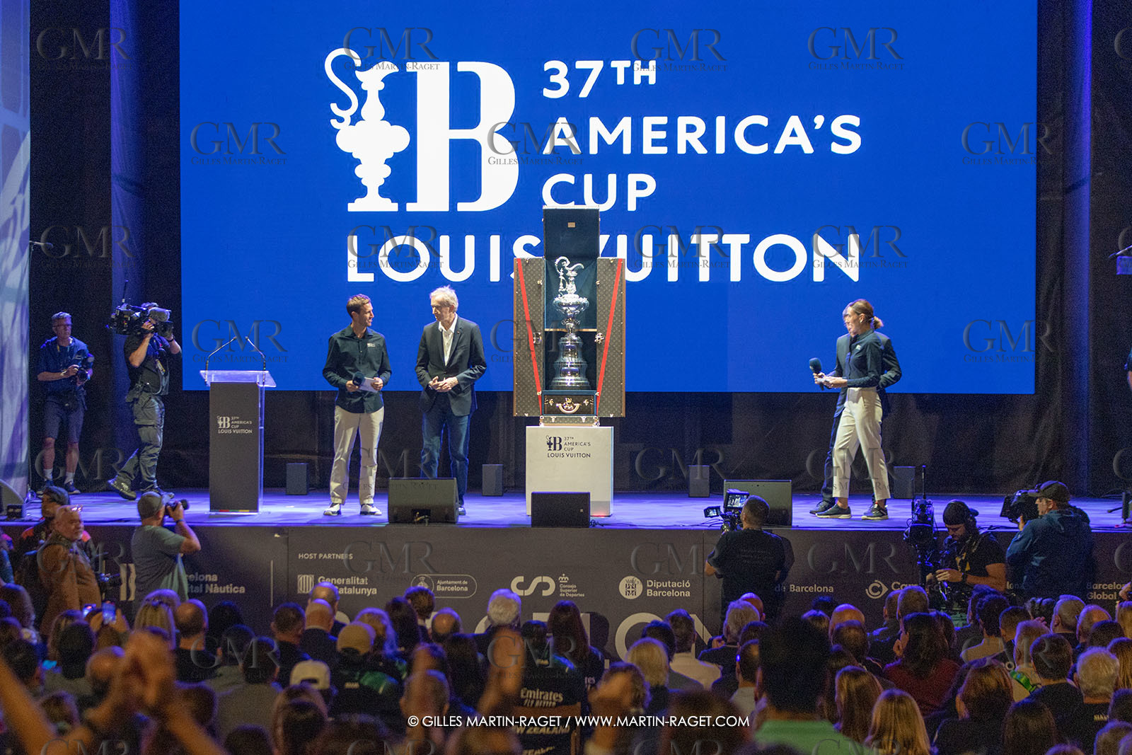 19 10 2024, Barcelona (ESP), Louis Vuitton 37th America's Cup, Final Match, Race Day 6 , Prizegiving